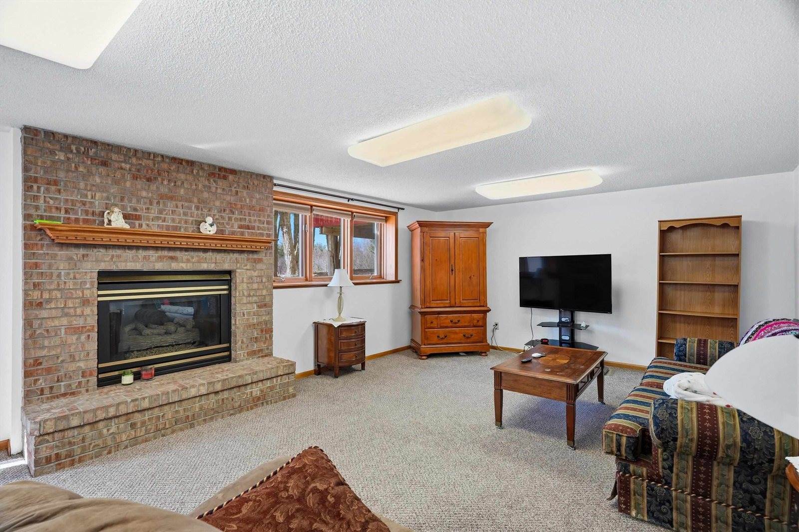 11712 Eisenhower Drive, Chili, WI 54420