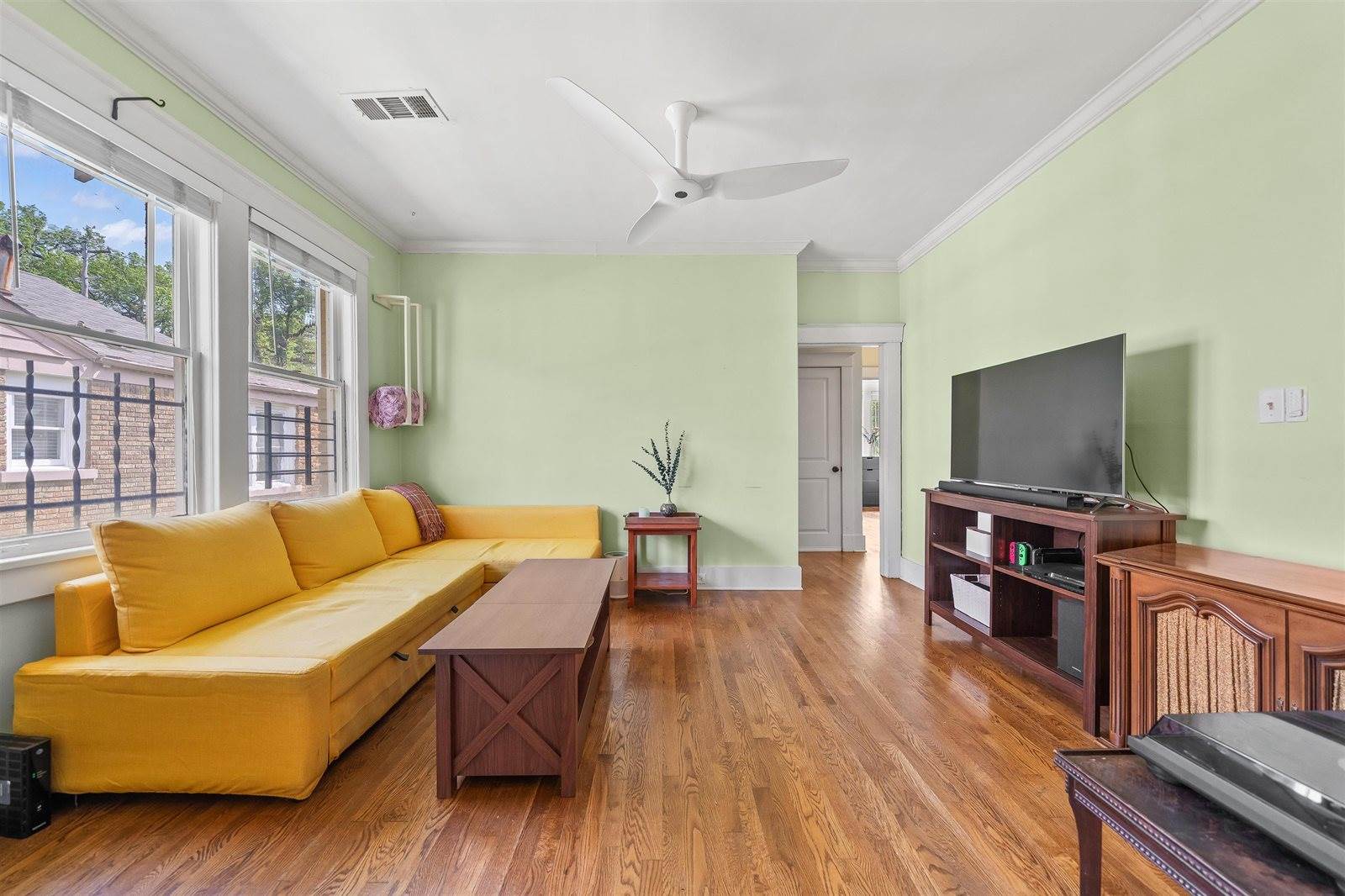 670 Maury St, Memphis, TN 38107