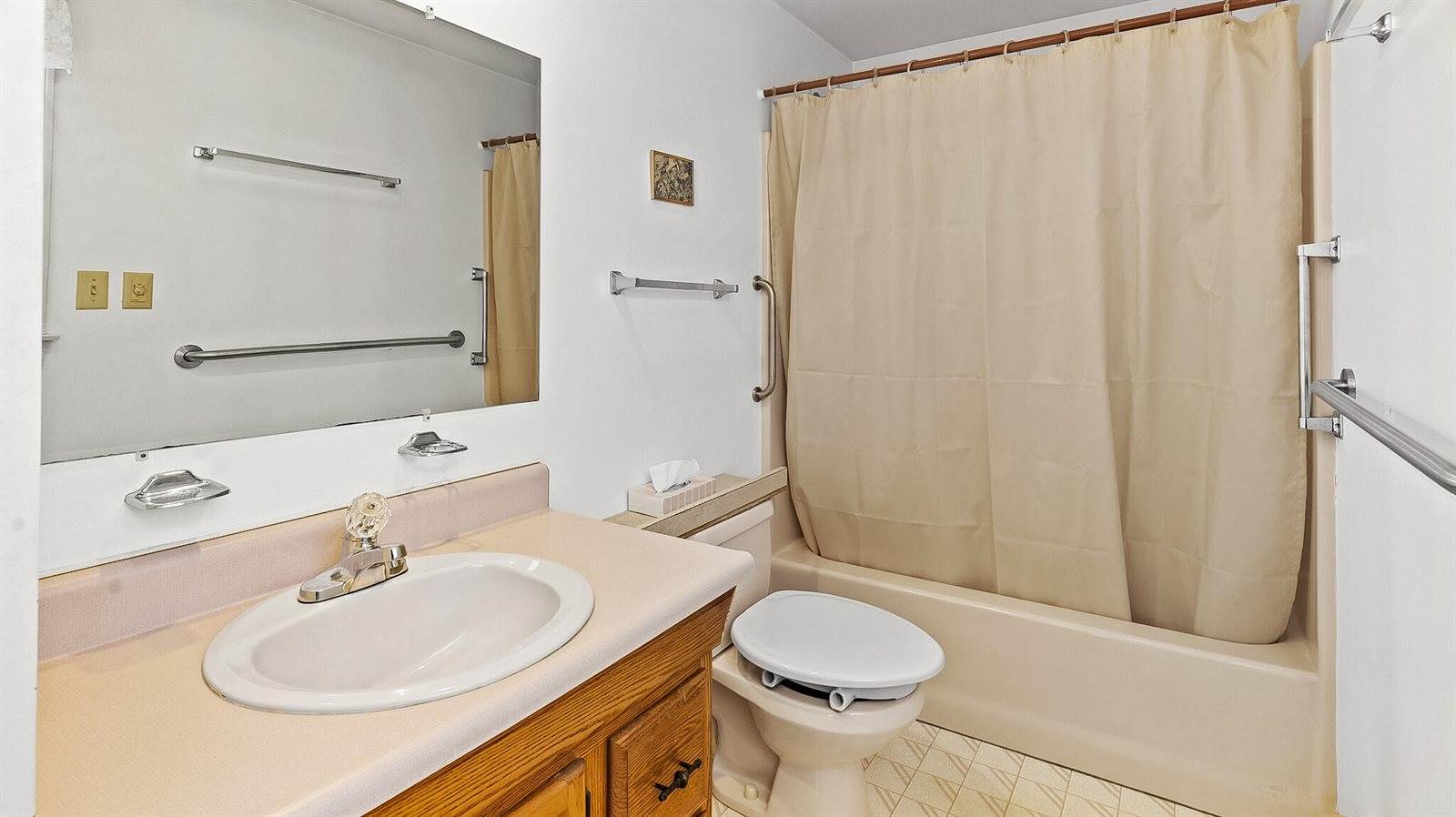 24 Laurel Circle Circle, Bangor, ME 04401