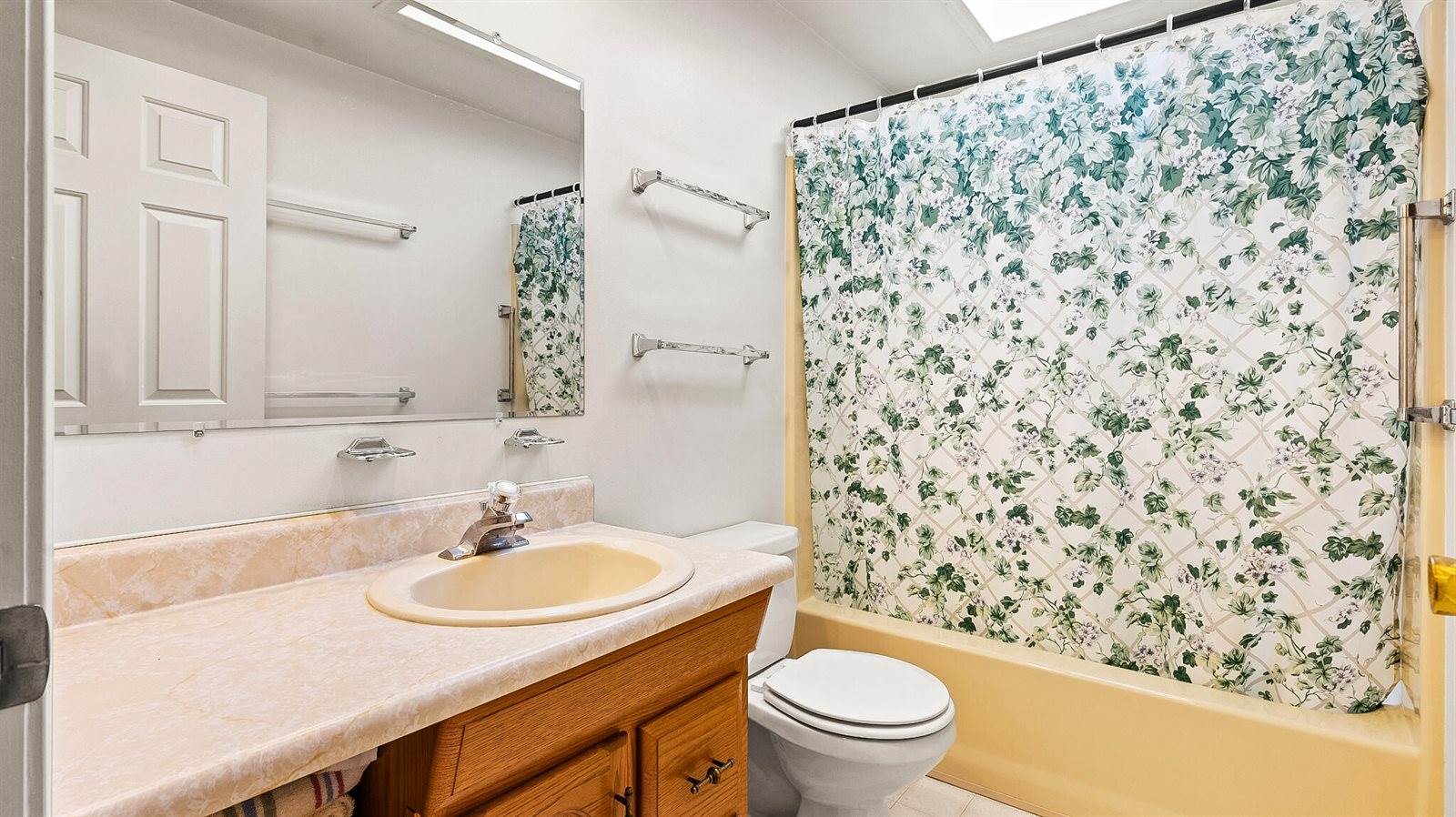 24 Laurel Circle Circle, Bangor, ME 04401