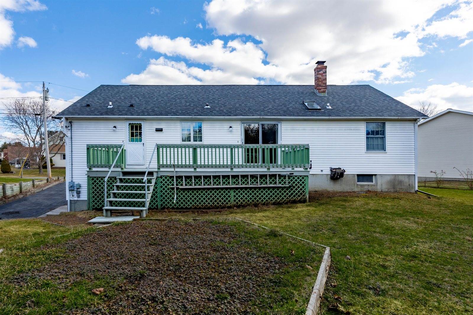 24 Laurel Circle Circle, Bangor, ME 04401