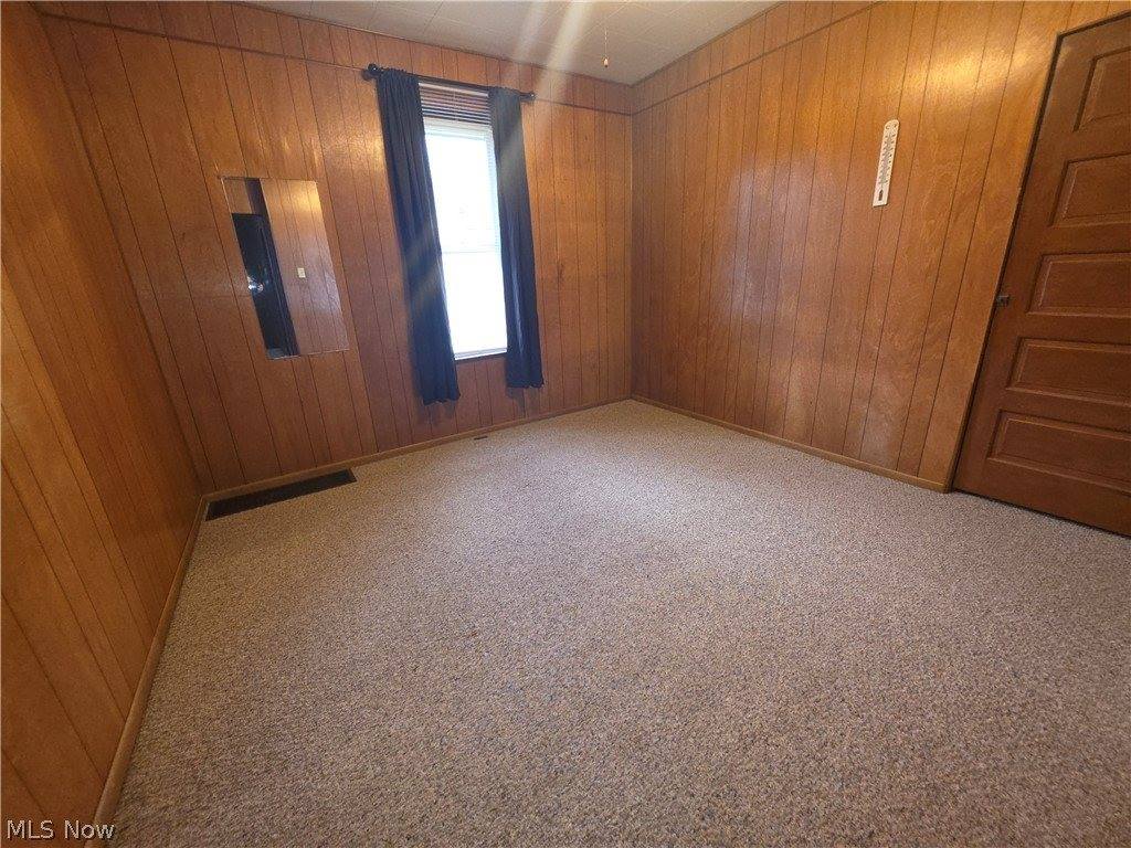 623 South 9th Street, Cambridge, OH 43725