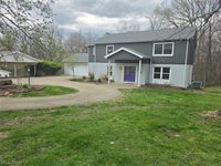10525 Twin Oaks Drive, Cambridge, OH 43725