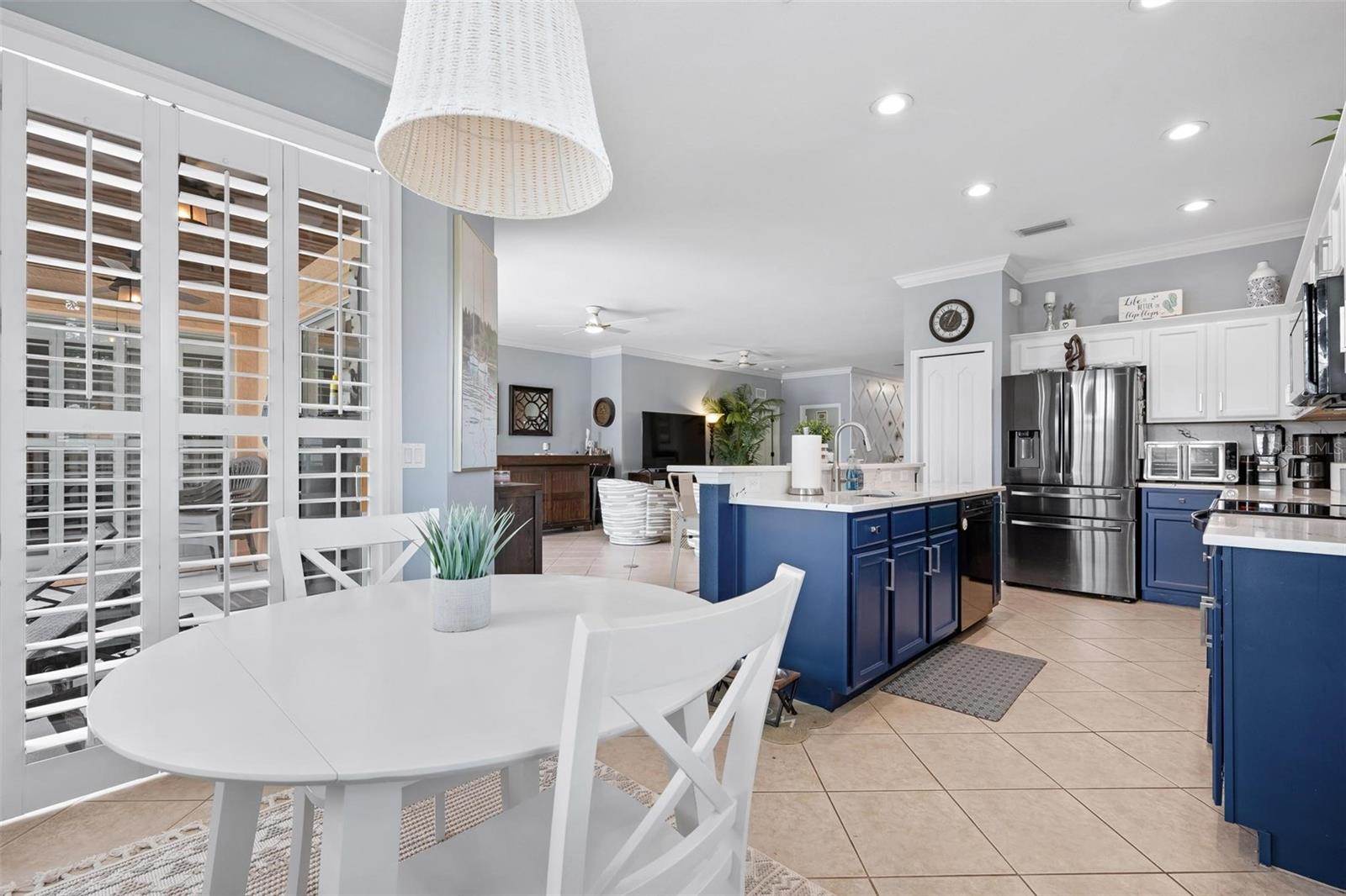 5012 Lakehurst Court, Palmetto, FL 34221