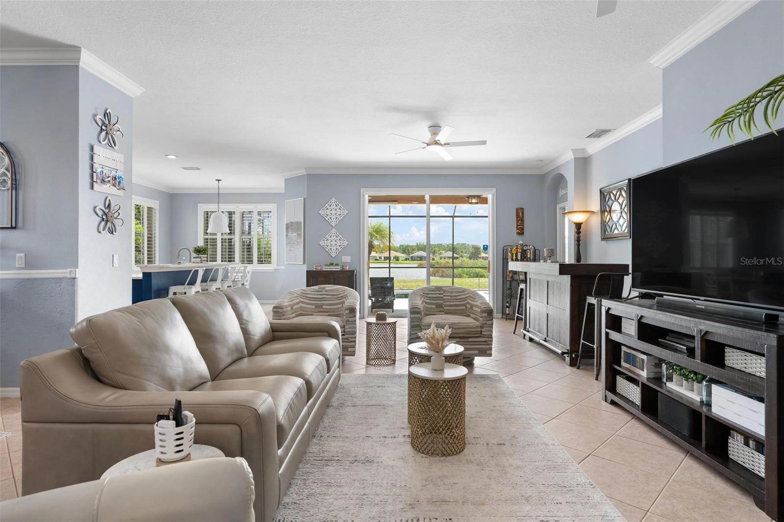 5012 Lakehurst Court, Palmetto, FL 34221