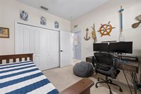 5012 Lakehurst Court, Palmetto, FL 34221