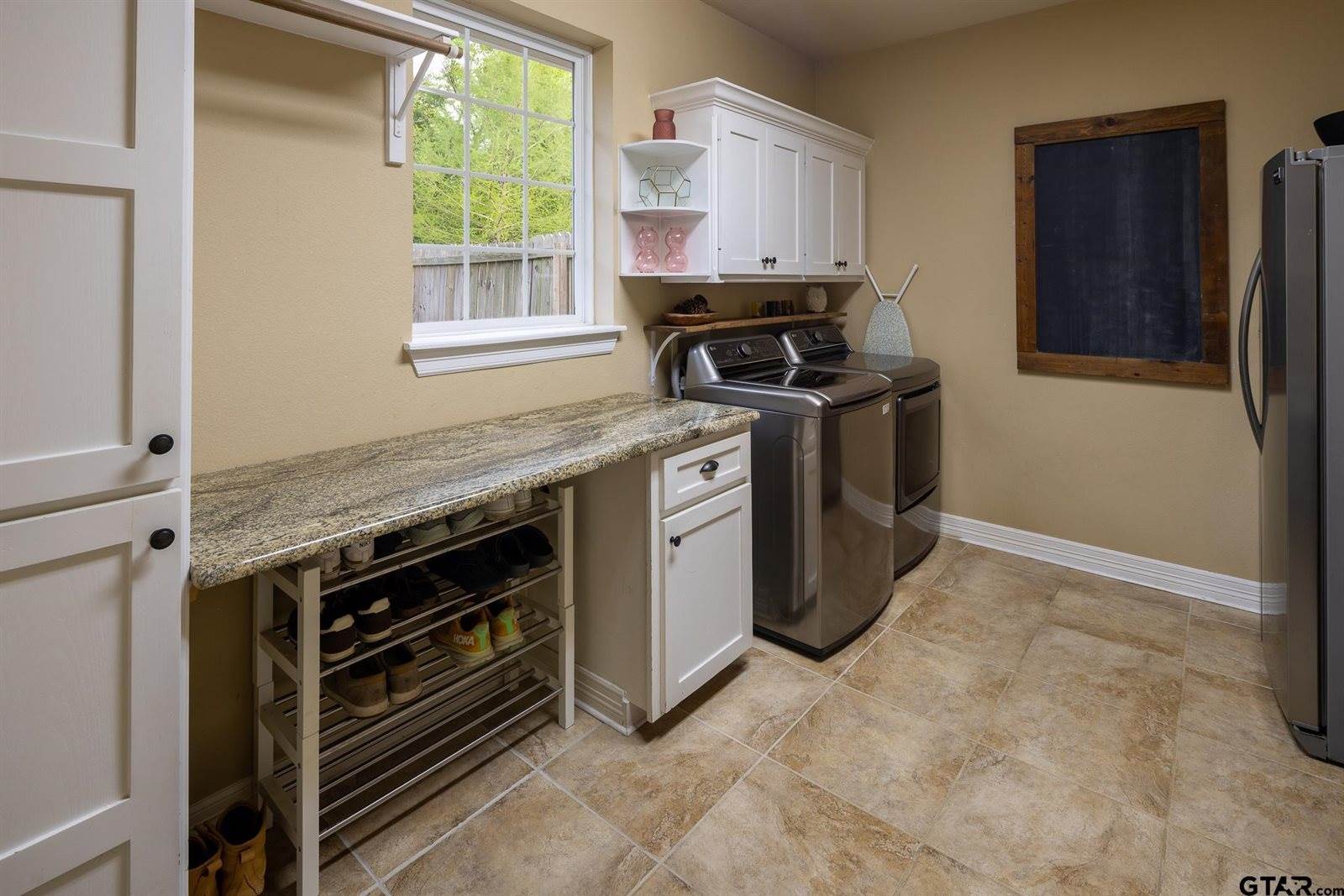 101 Thames Dr, Bullard, TX 75757