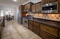 101 Thames Dr, Bullard, TX 75757