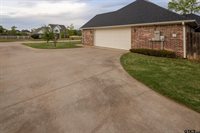 101 Thames Dr, Bullard, TX 75757