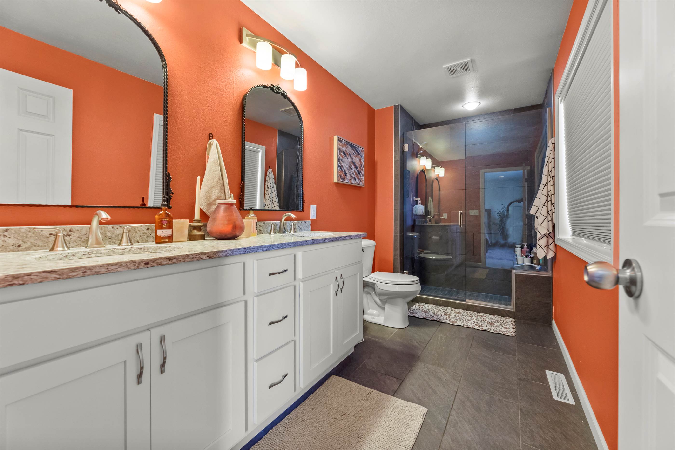 6737 21 St S, Fargo, ND 58104