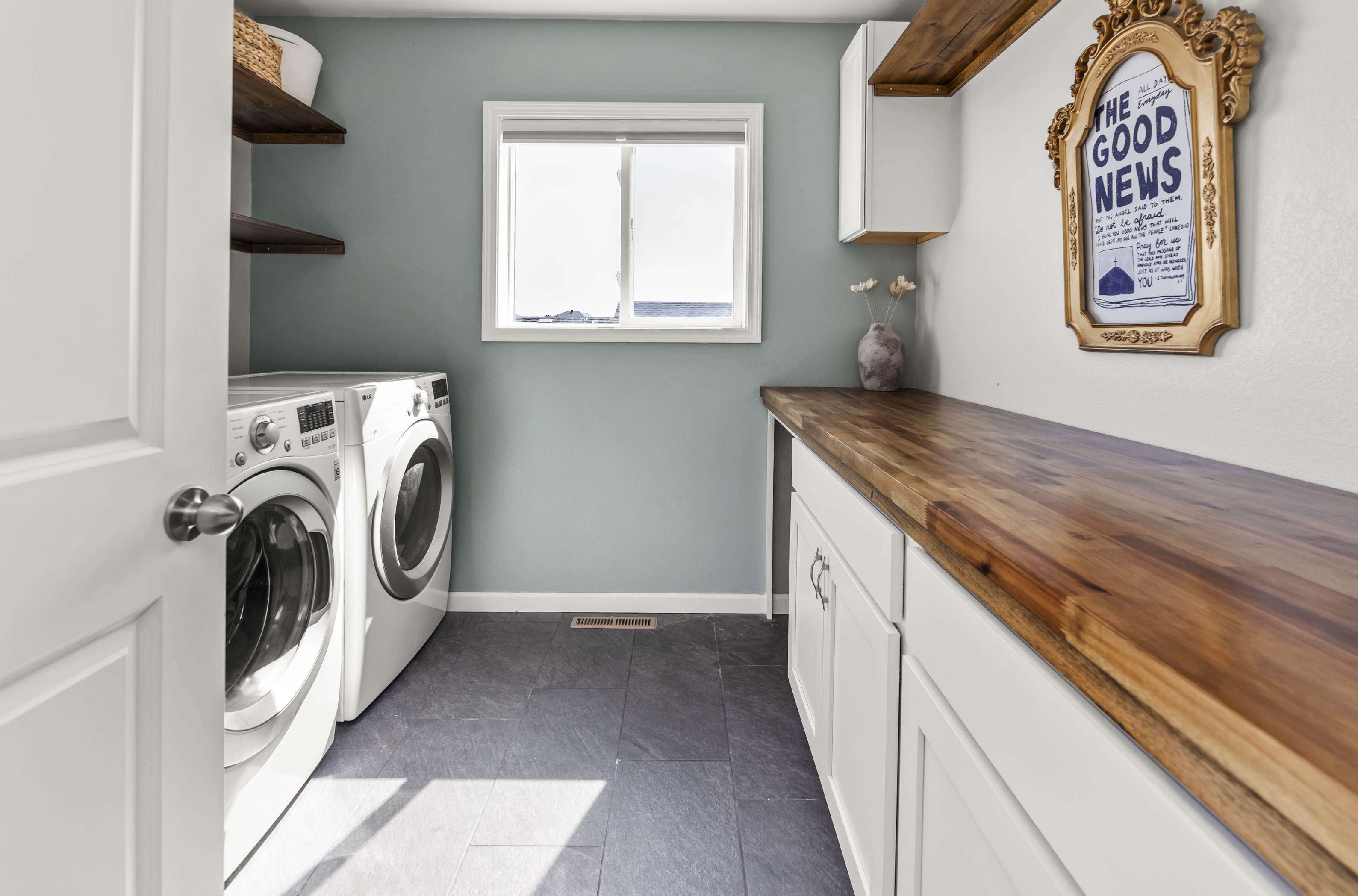 6737 21 St S, Fargo, ND 58104