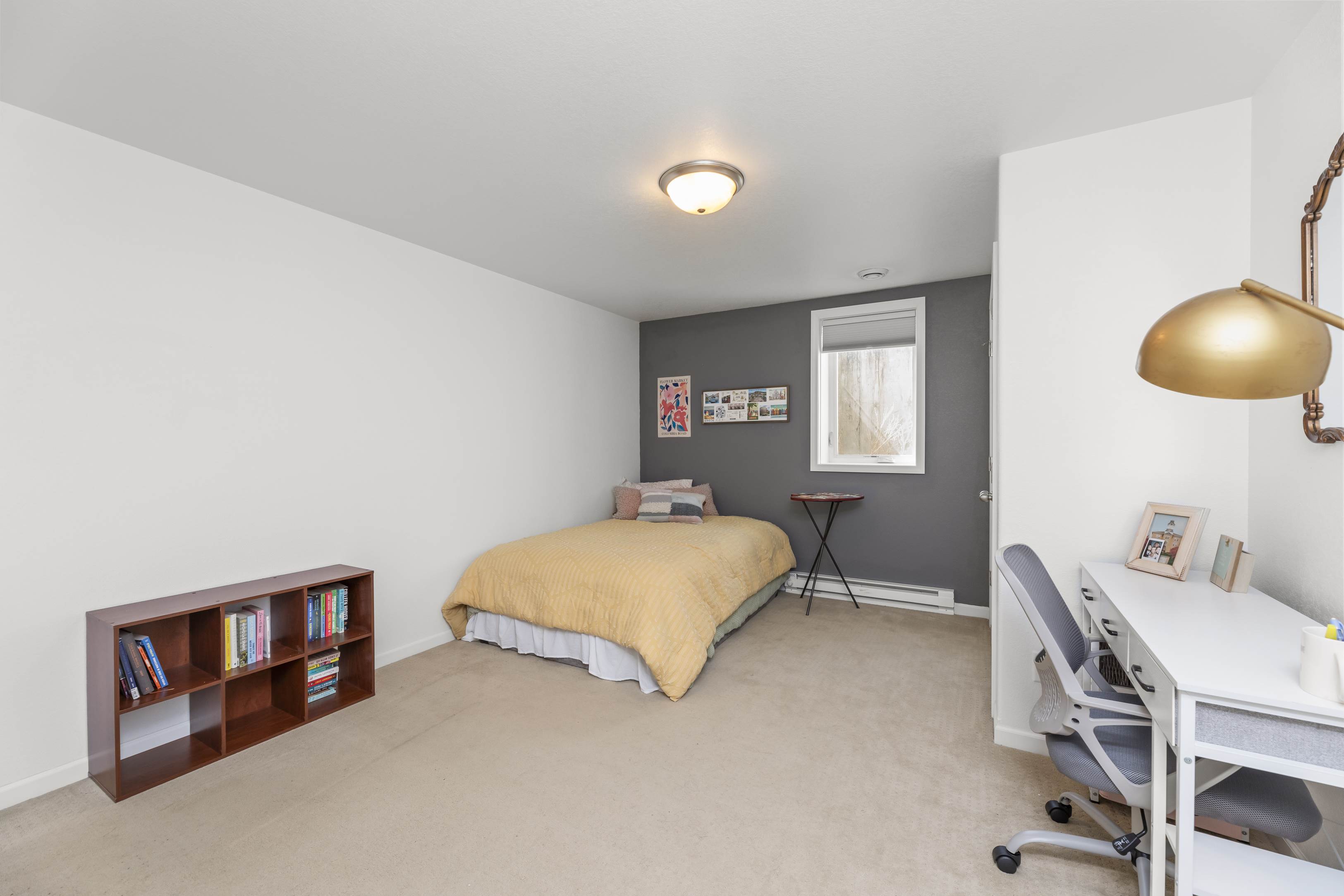 6737 21 St S, Fargo, ND 58104