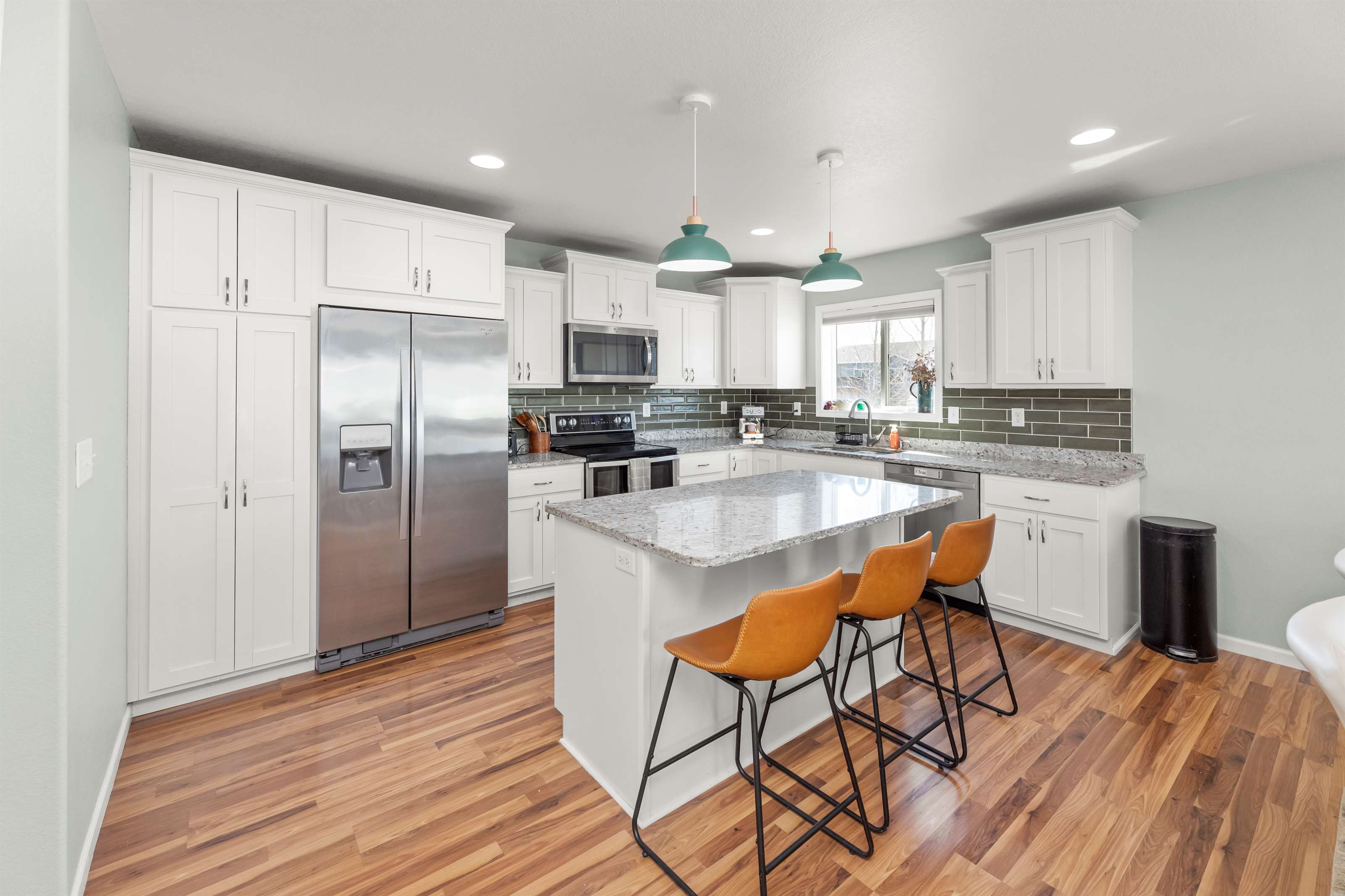 6737 21 St S, Fargo, ND 58104