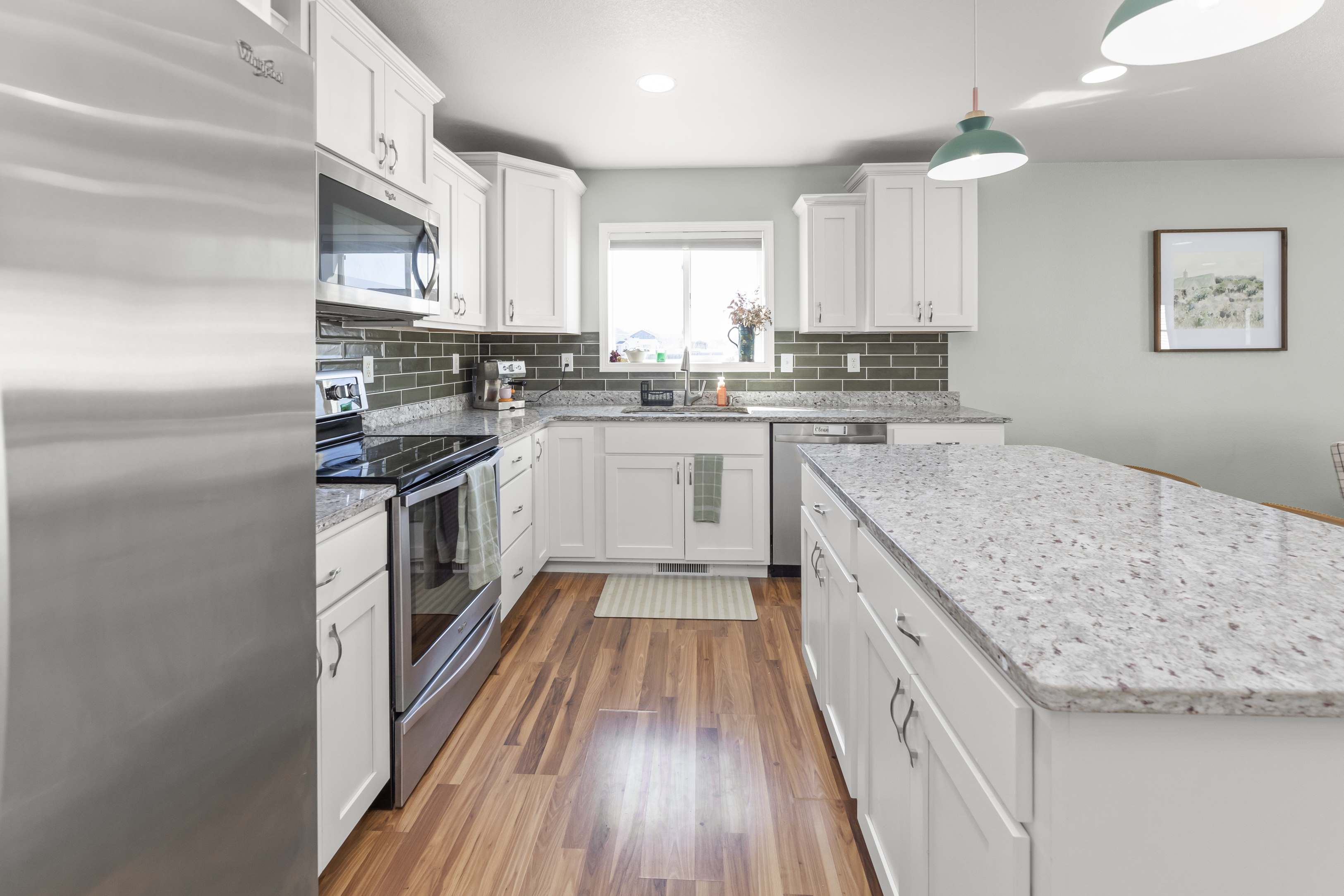 6737 21 St S, Fargo, ND 58104