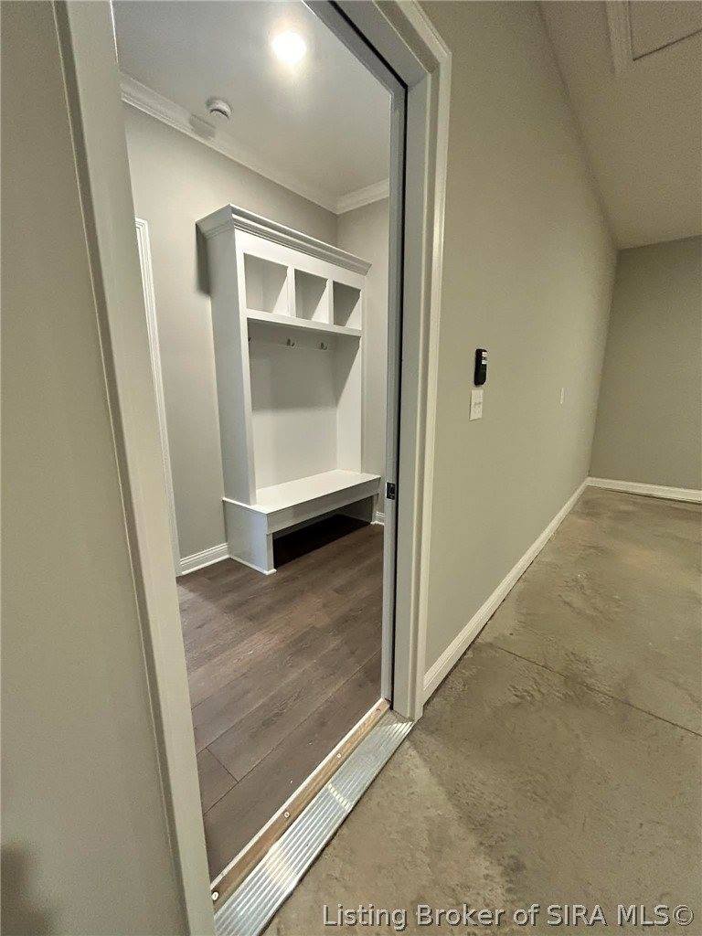 2113 Loop Island Way, New Albany, IN 47150