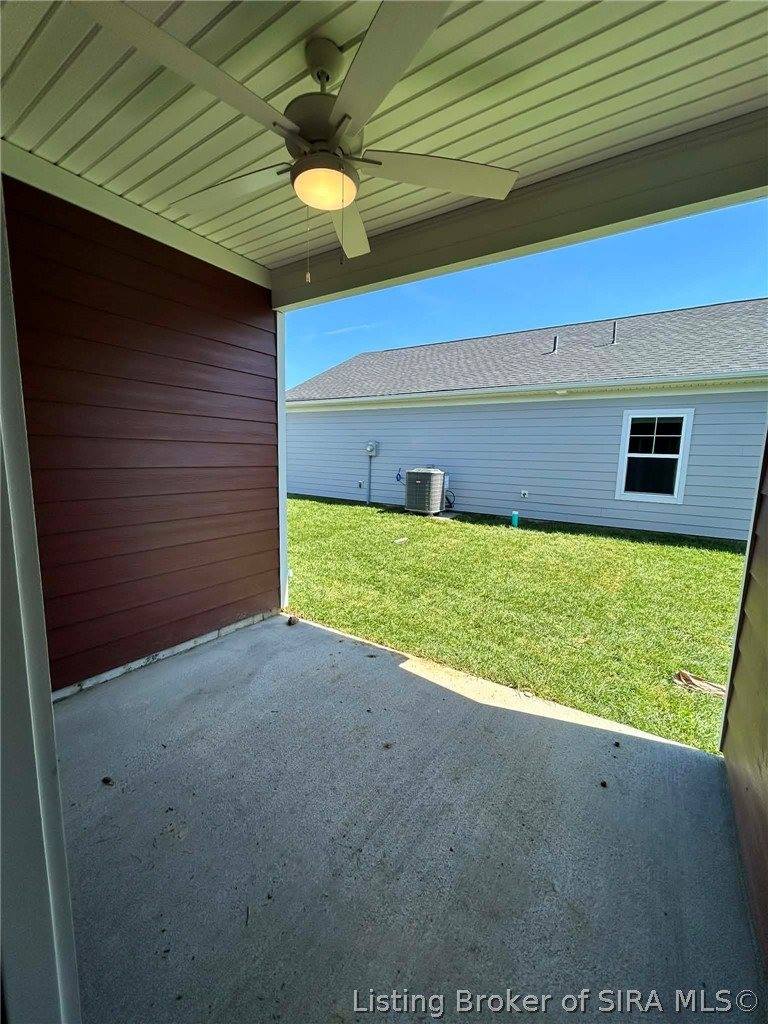 2113 Loop Island Way, New Albany, IN 47150