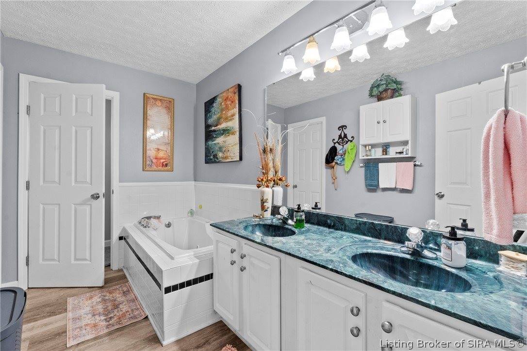 7475 Saddlebrook Court, Greenville, IN 47124