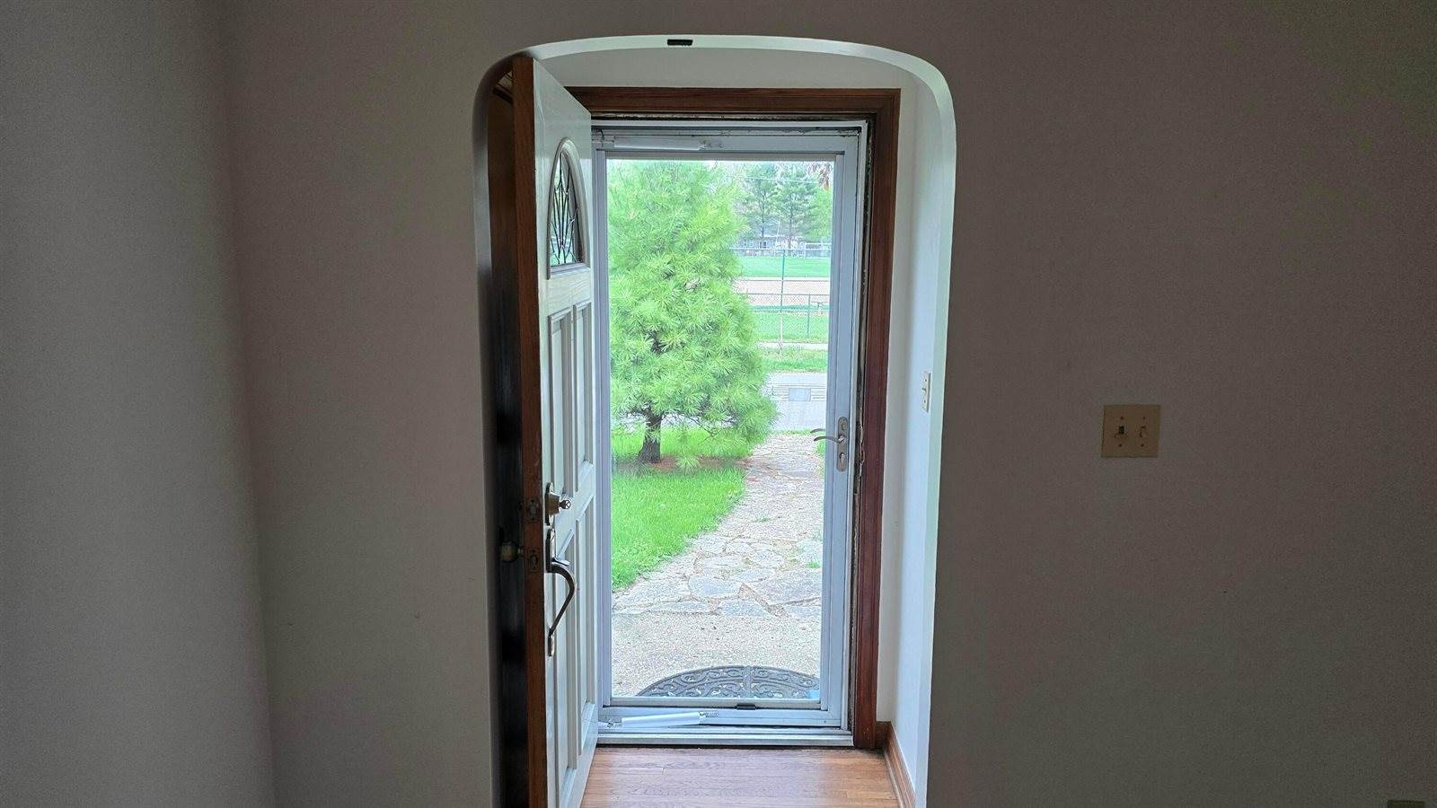 299 East Dominion Boulevard, Columbus, OH 43214