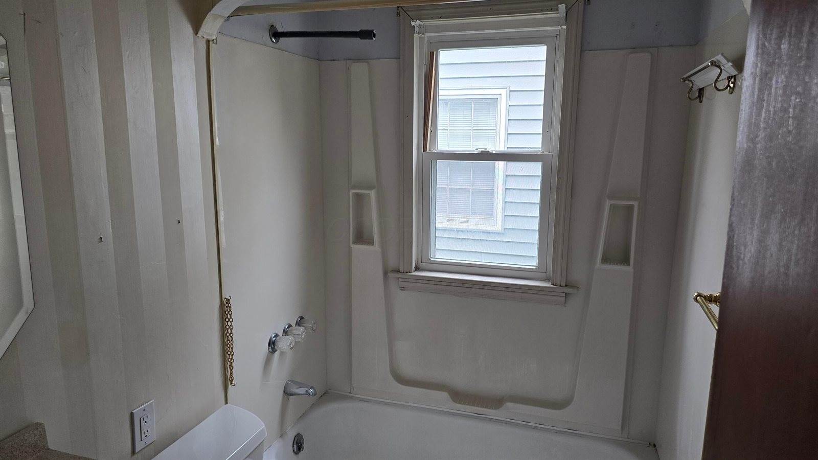 299 East Dominion Boulevard, Columbus, OH 43214