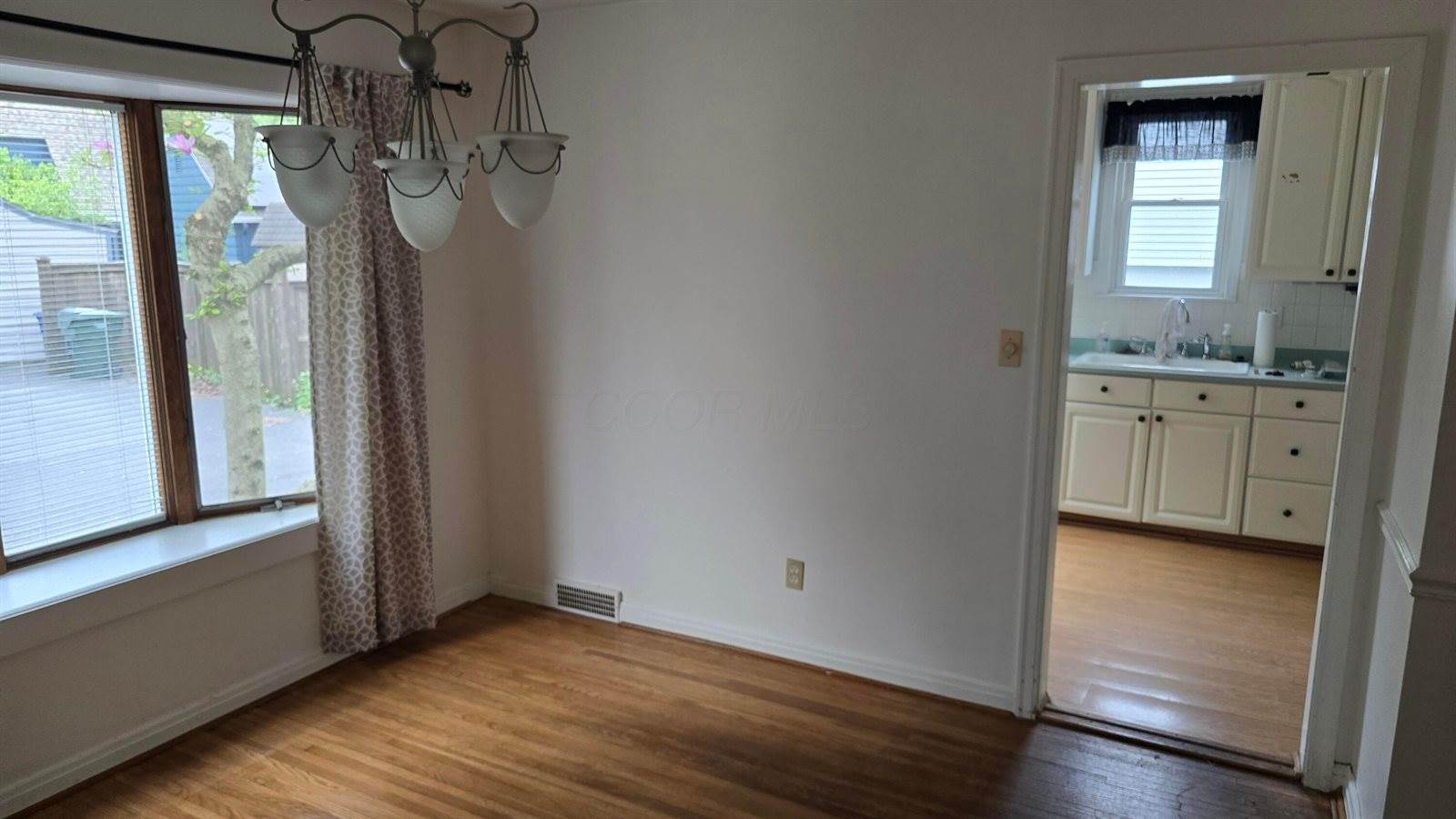 299 East Dominion Boulevard, Columbus, OH 43214