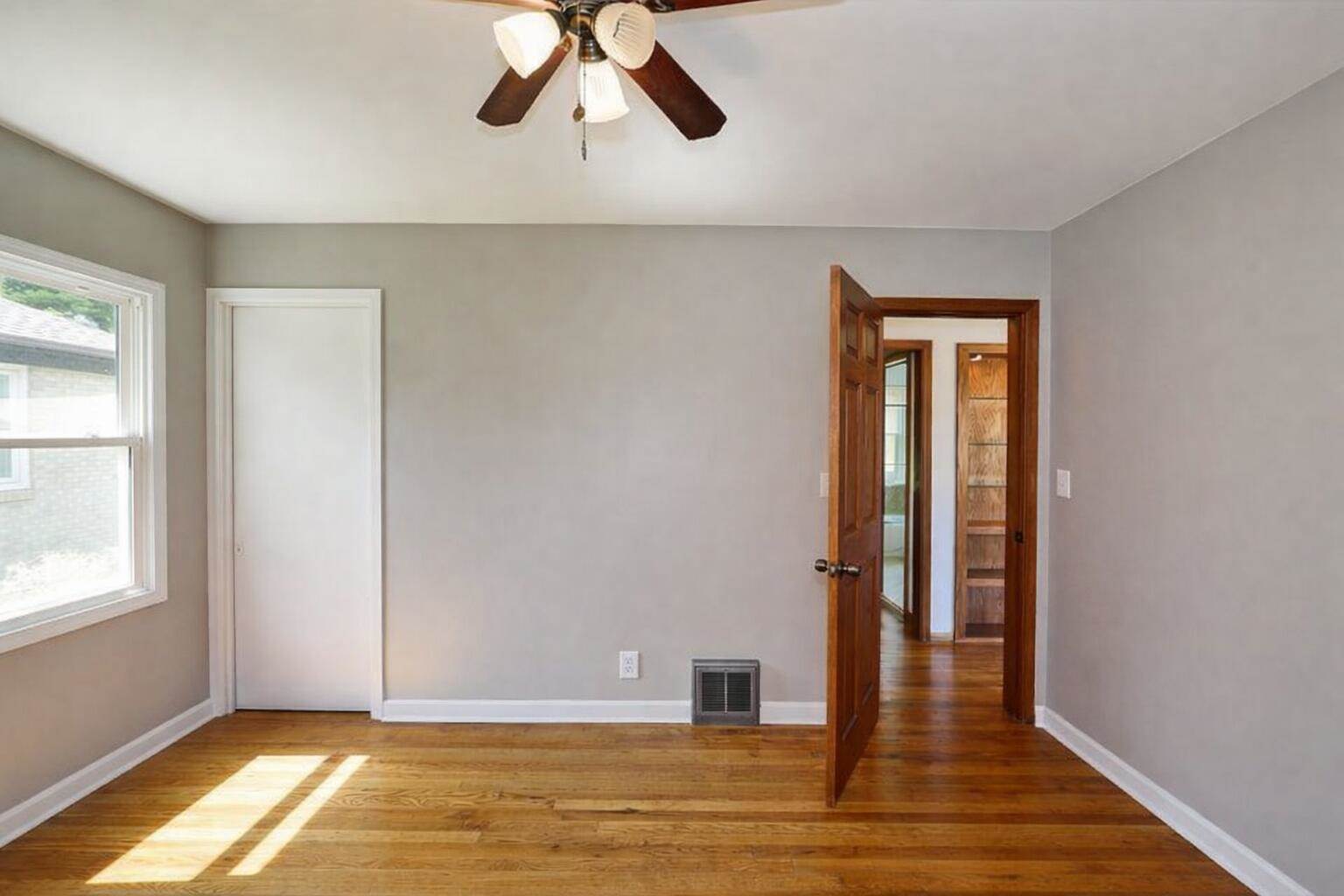 2618 James Blvd, Racine, WI 53403