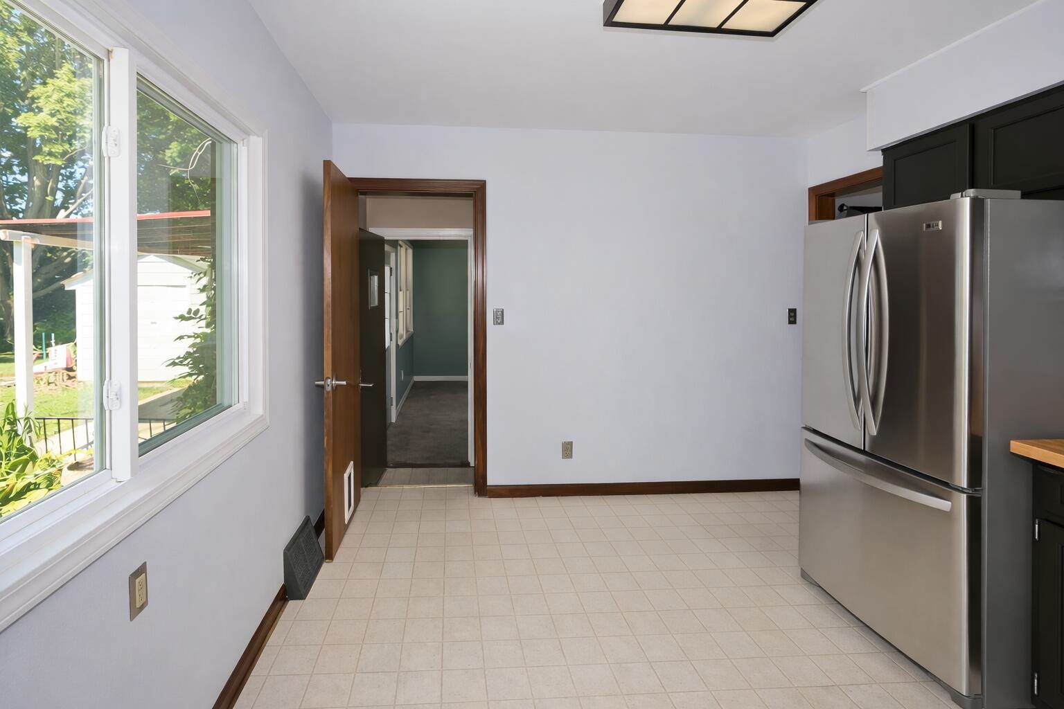 2618 James Blvd, Racine, WI 53403