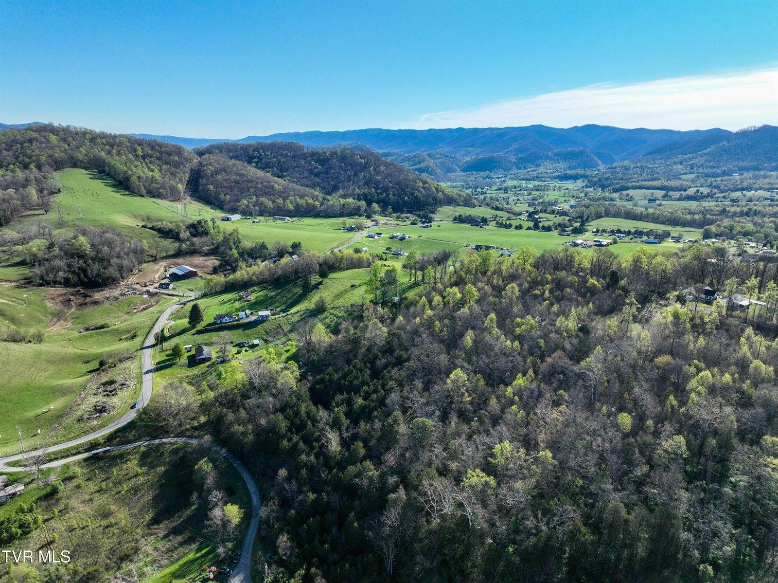 2058 Siam Road, Elizabethton, TN 37643
