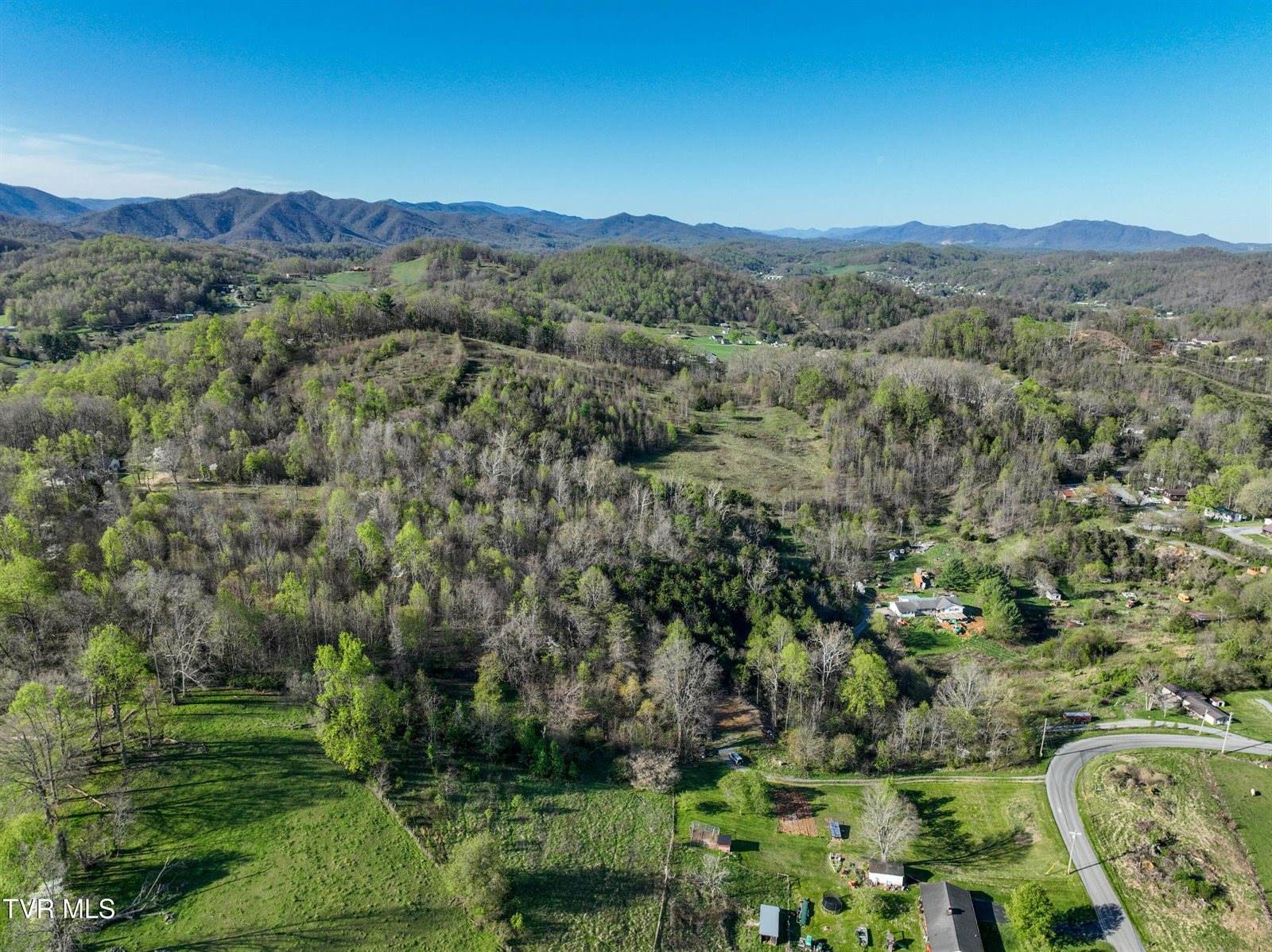 2058 Siam Road, Elizabethton, TN 37643