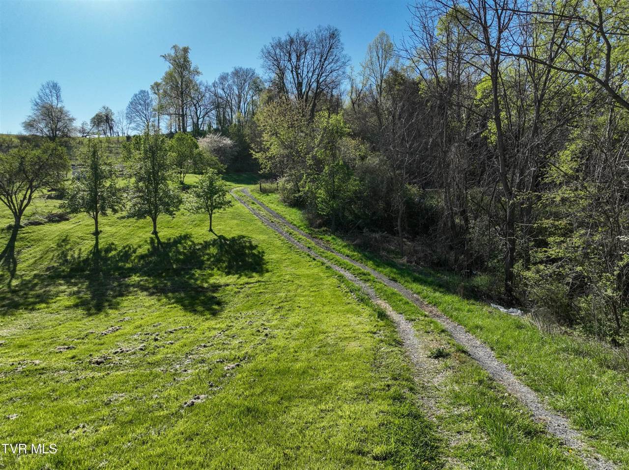 2058 Siam Road, Elizabethton, TN 37643