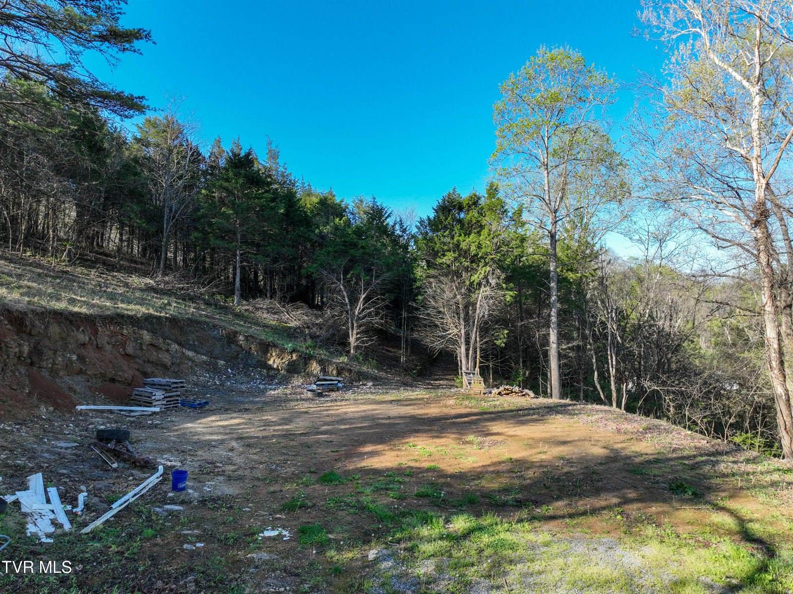 2058 Siam Road, Elizabethton, TN 37643