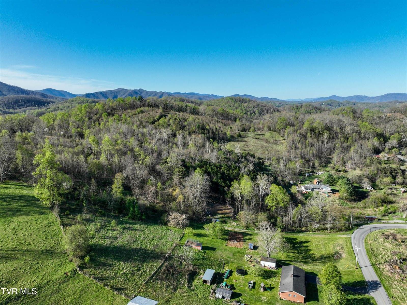 2058 Siam Road, Elizabethton, TN 37643