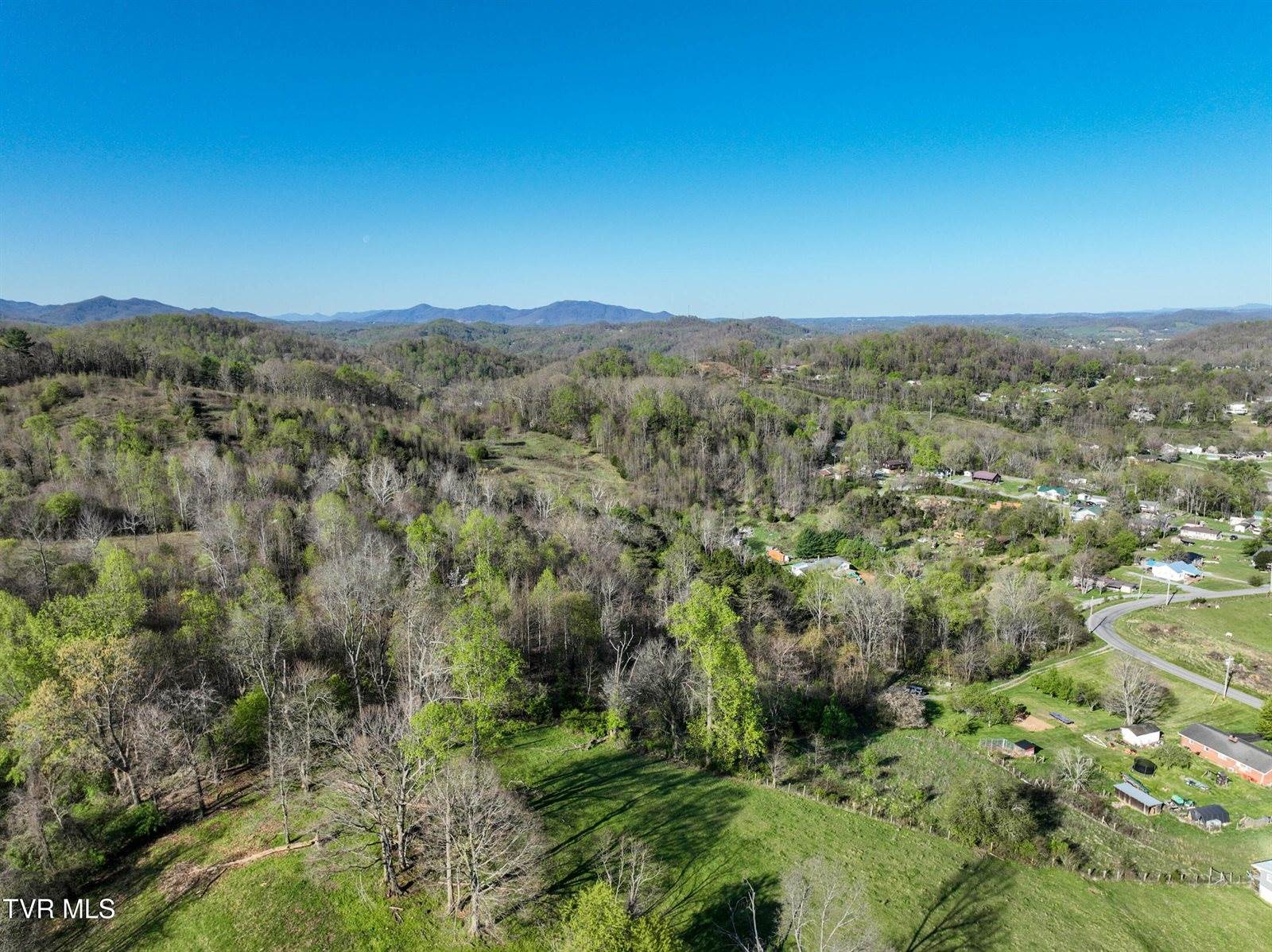 2058 Siam Road, Elizabethton, TN 37643