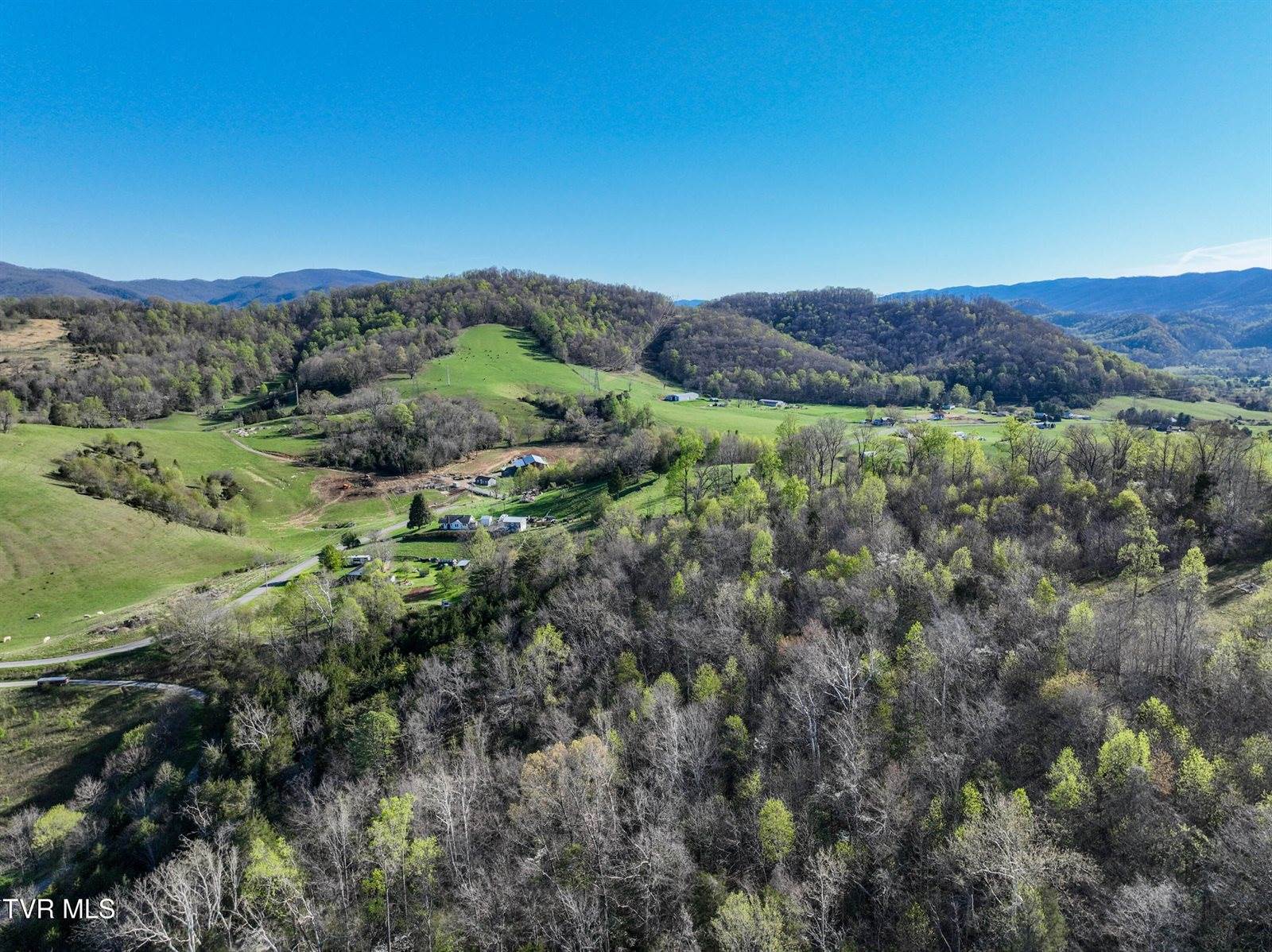 2058 Siam Road, Elizabethton, TN 37643