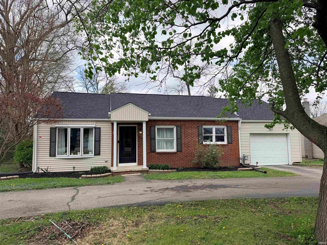 6816 E Jackson Street, Muncie, IN 47303