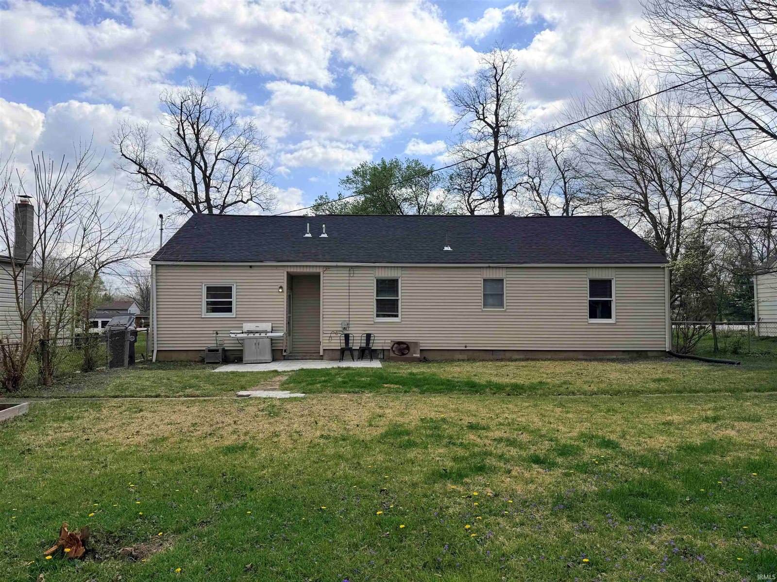 6816 E Jackson Street, Muncie, IN 47303