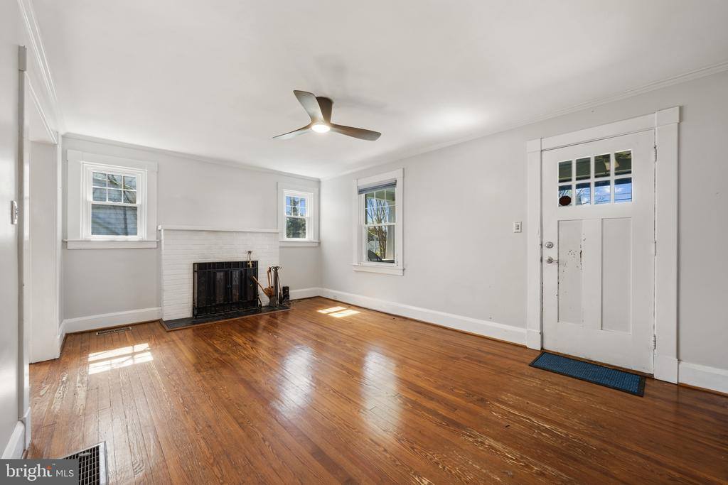 604 College Avenue, Lutherville Timonium, MD 21093