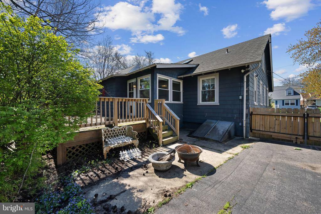 604 College Avenue, Lutherville Timonium, MD 21093