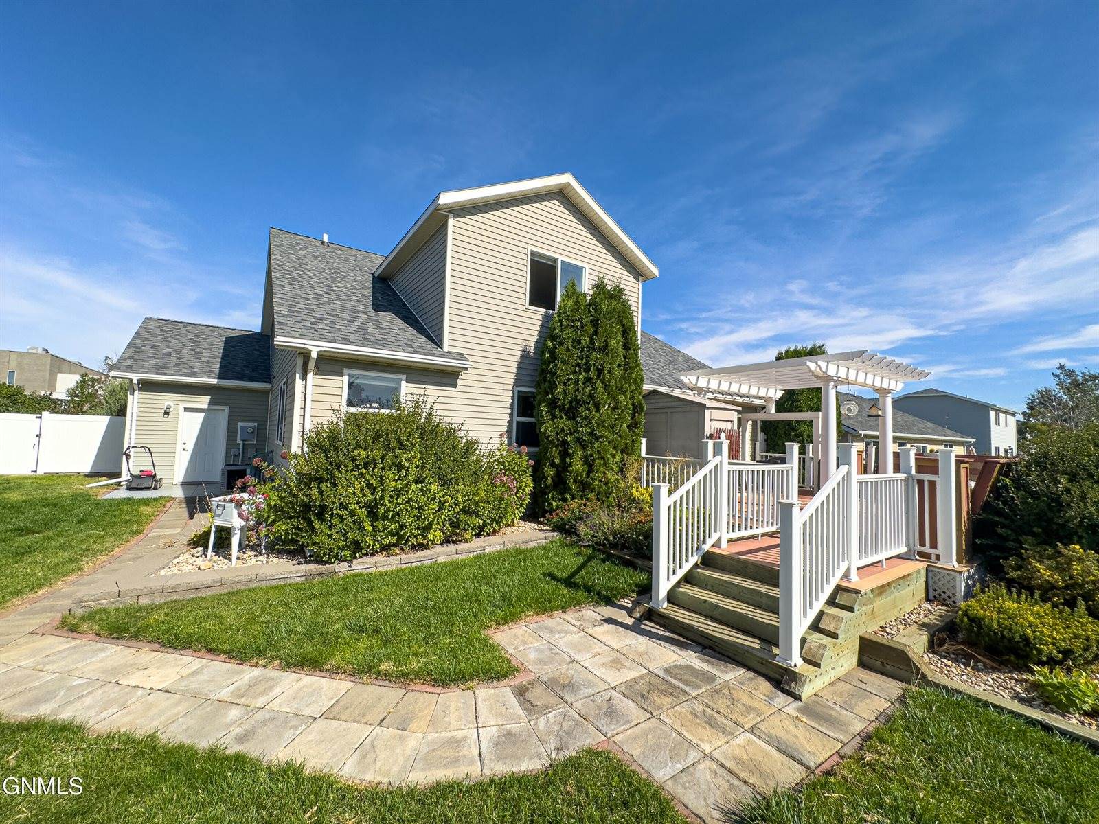 1817 25th Street West, Williston, ND 58801