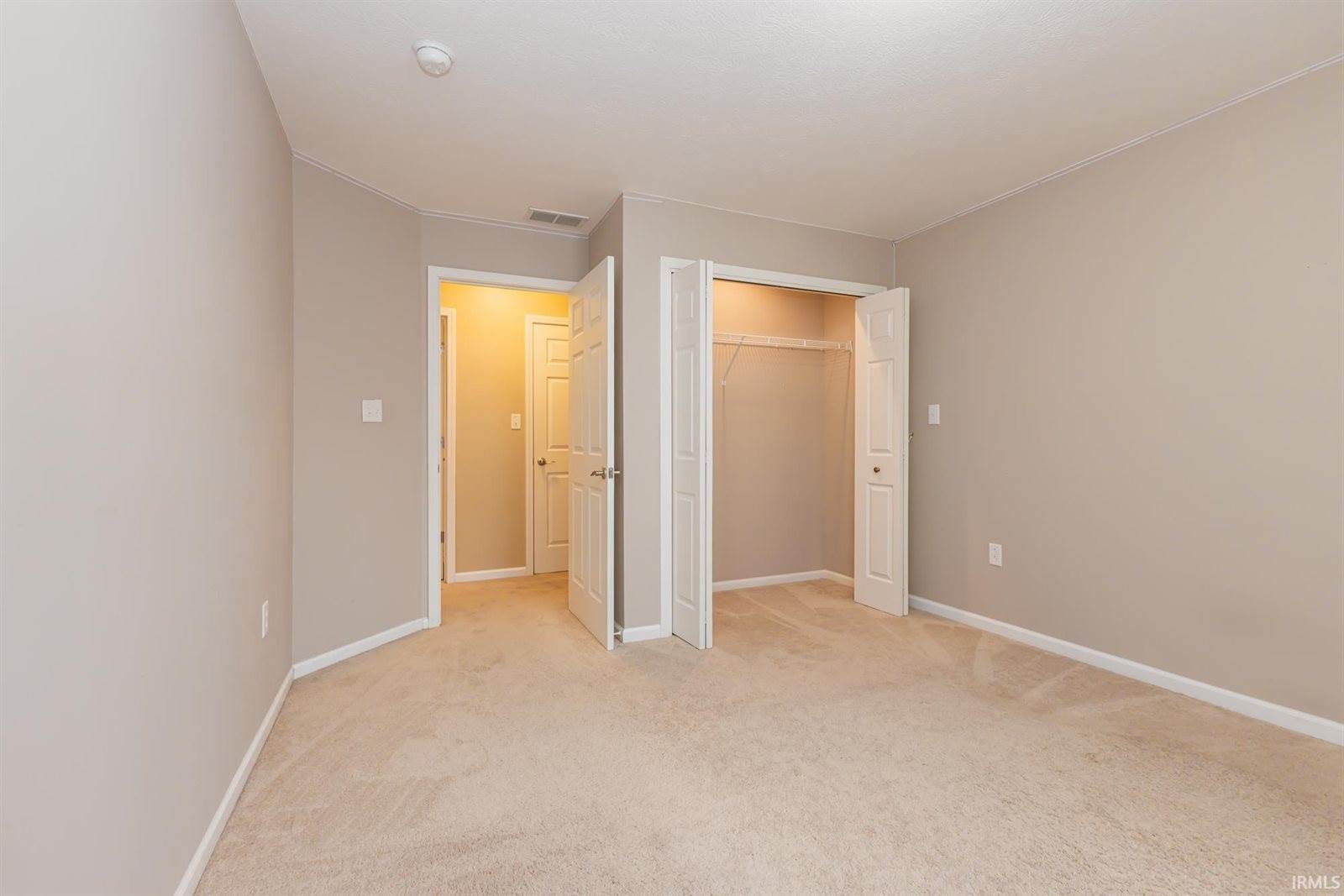 101 E Charter Drive, Muncie, IN 47303