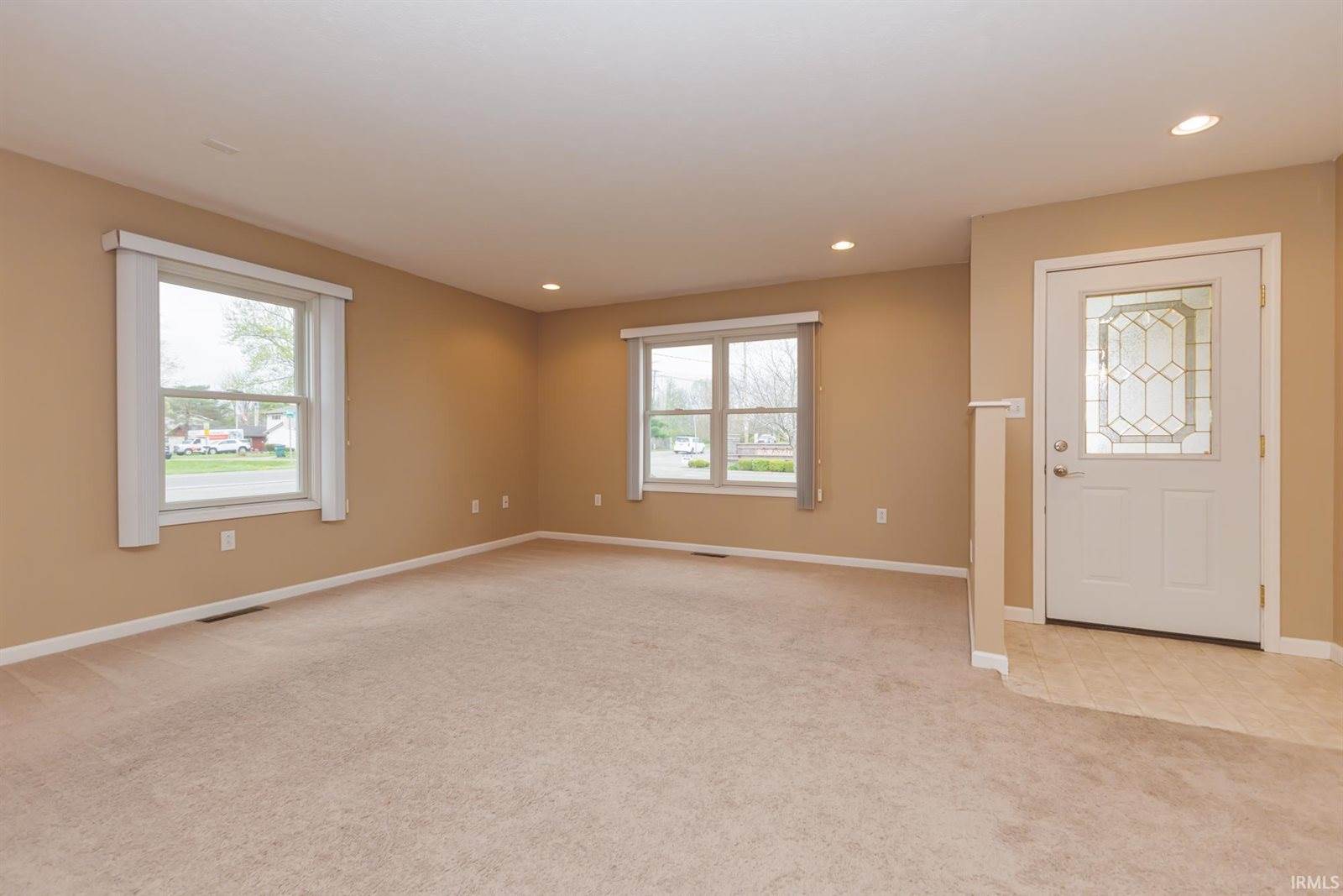 101 E Charter Drive, Muncie, IN 47303