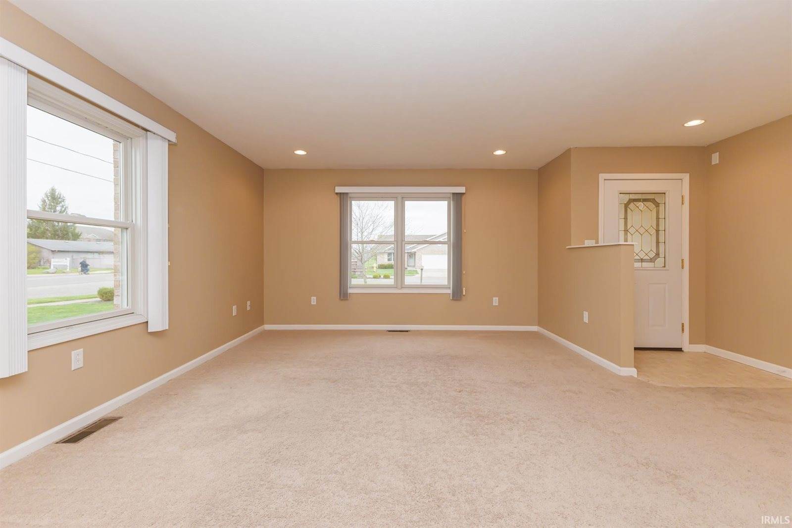 101 E Charter Drive, Muncie, IN 47303