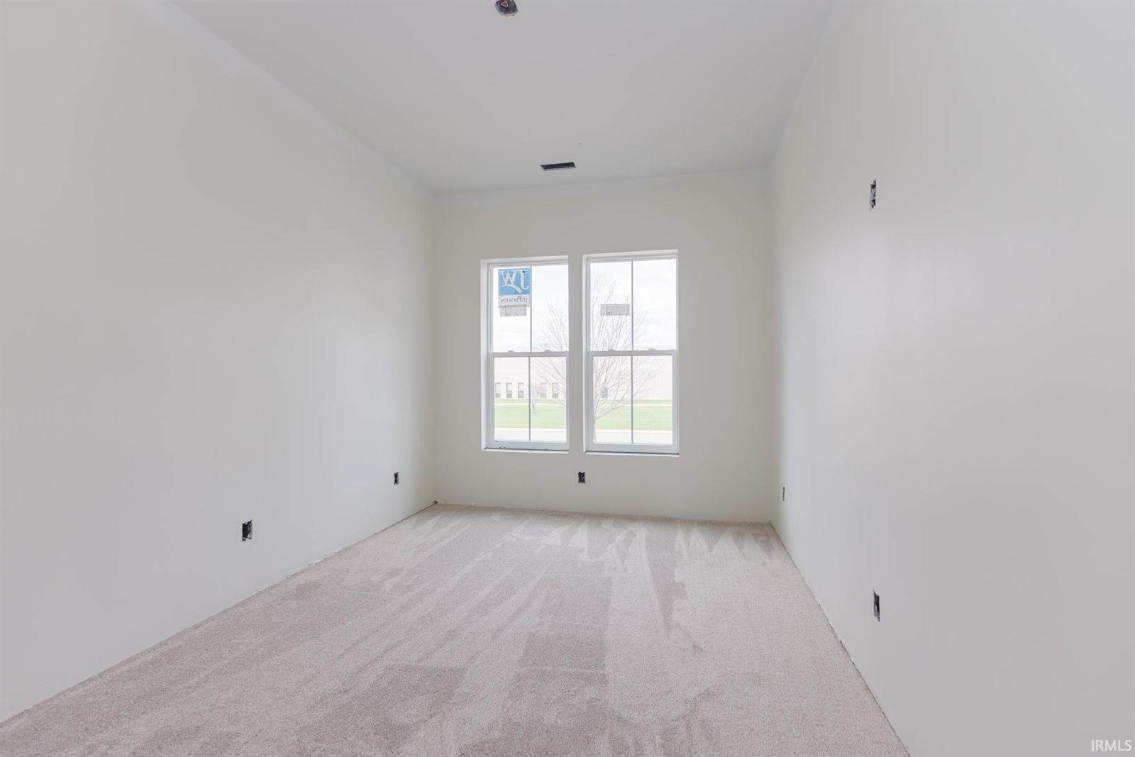 718 N Walnut Street, Muncie, IN 47305