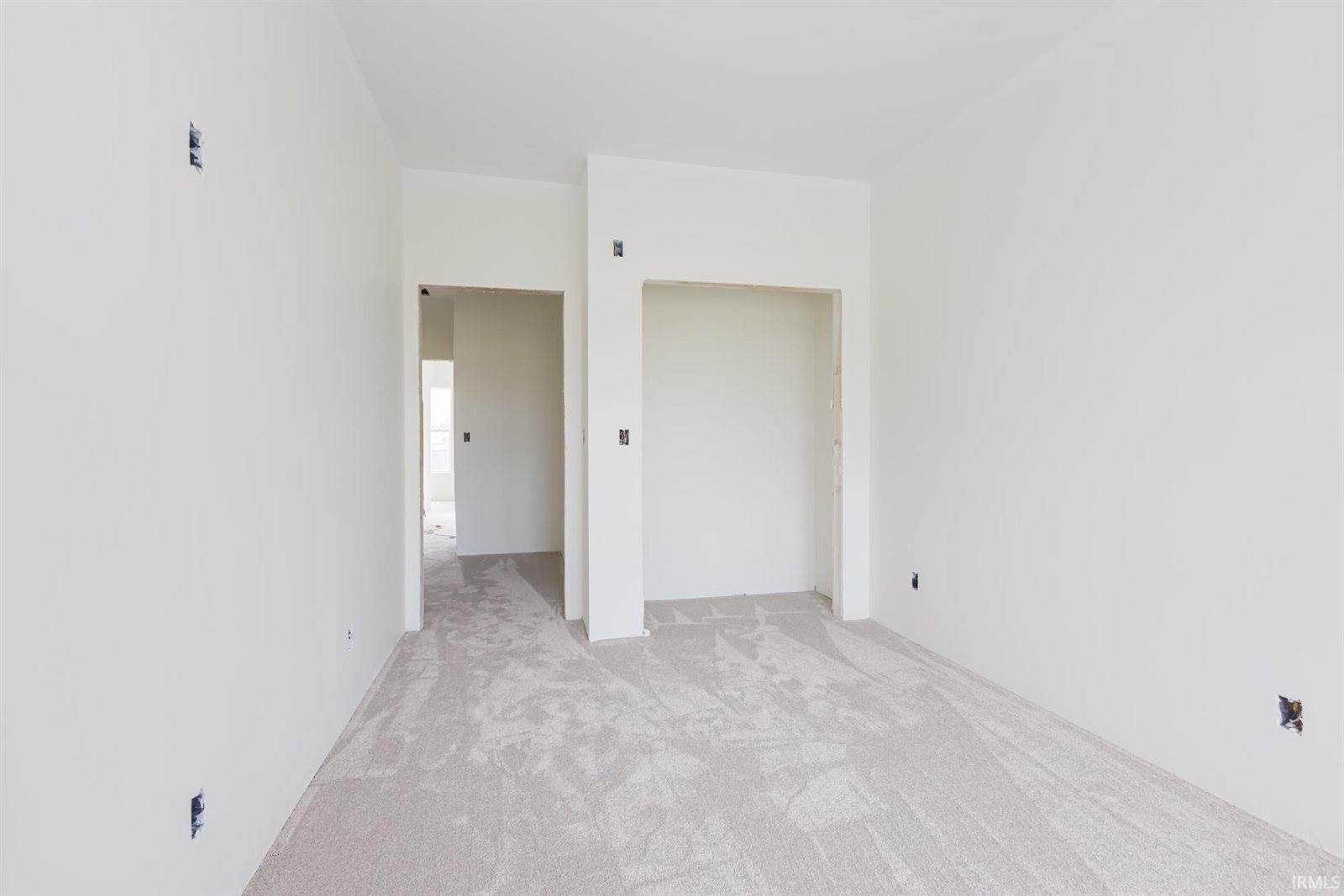 718 N Walnut Street, Muncie, IN 47305