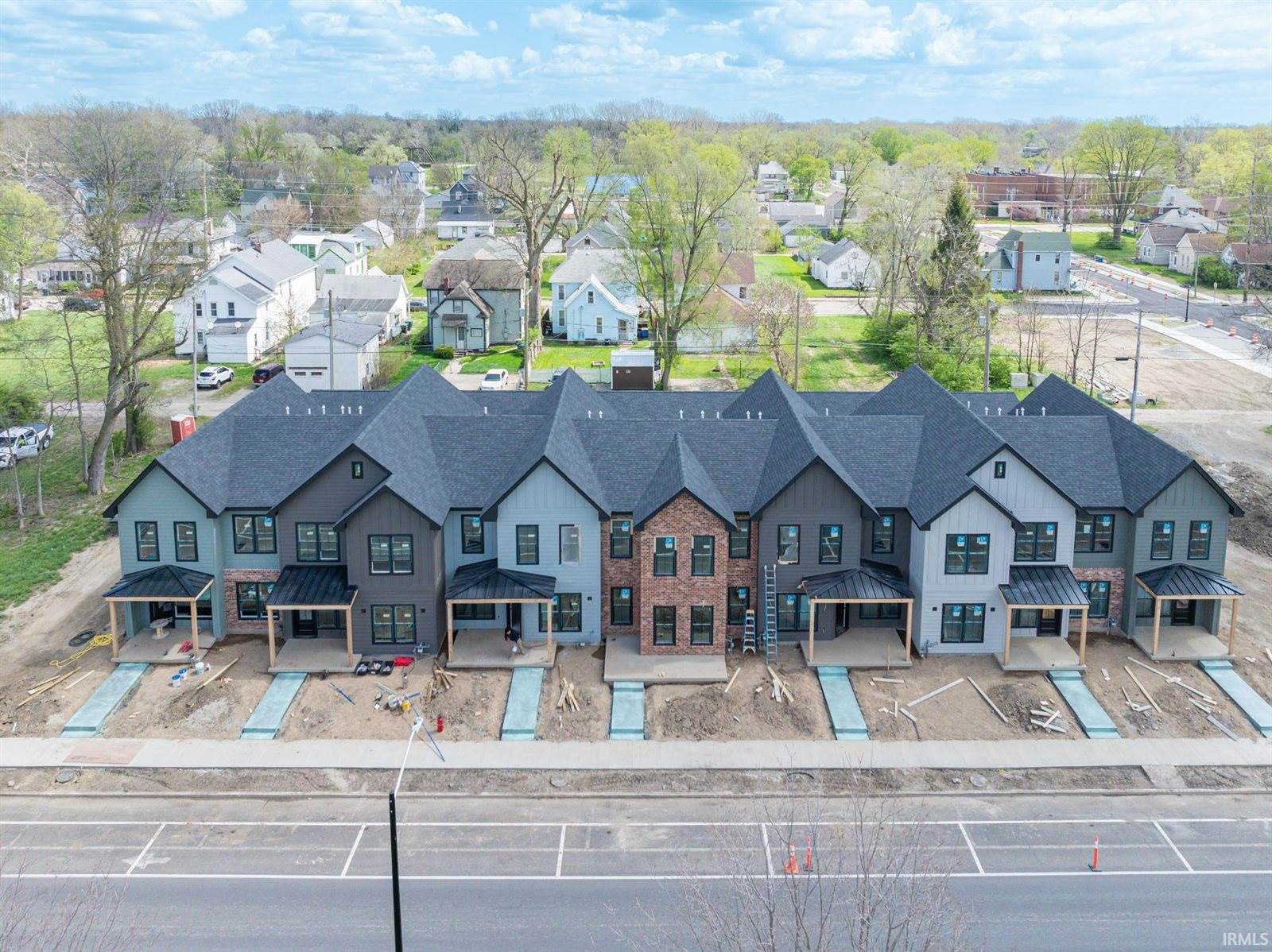 718 N Walnut Street, Muncie, IN 47305