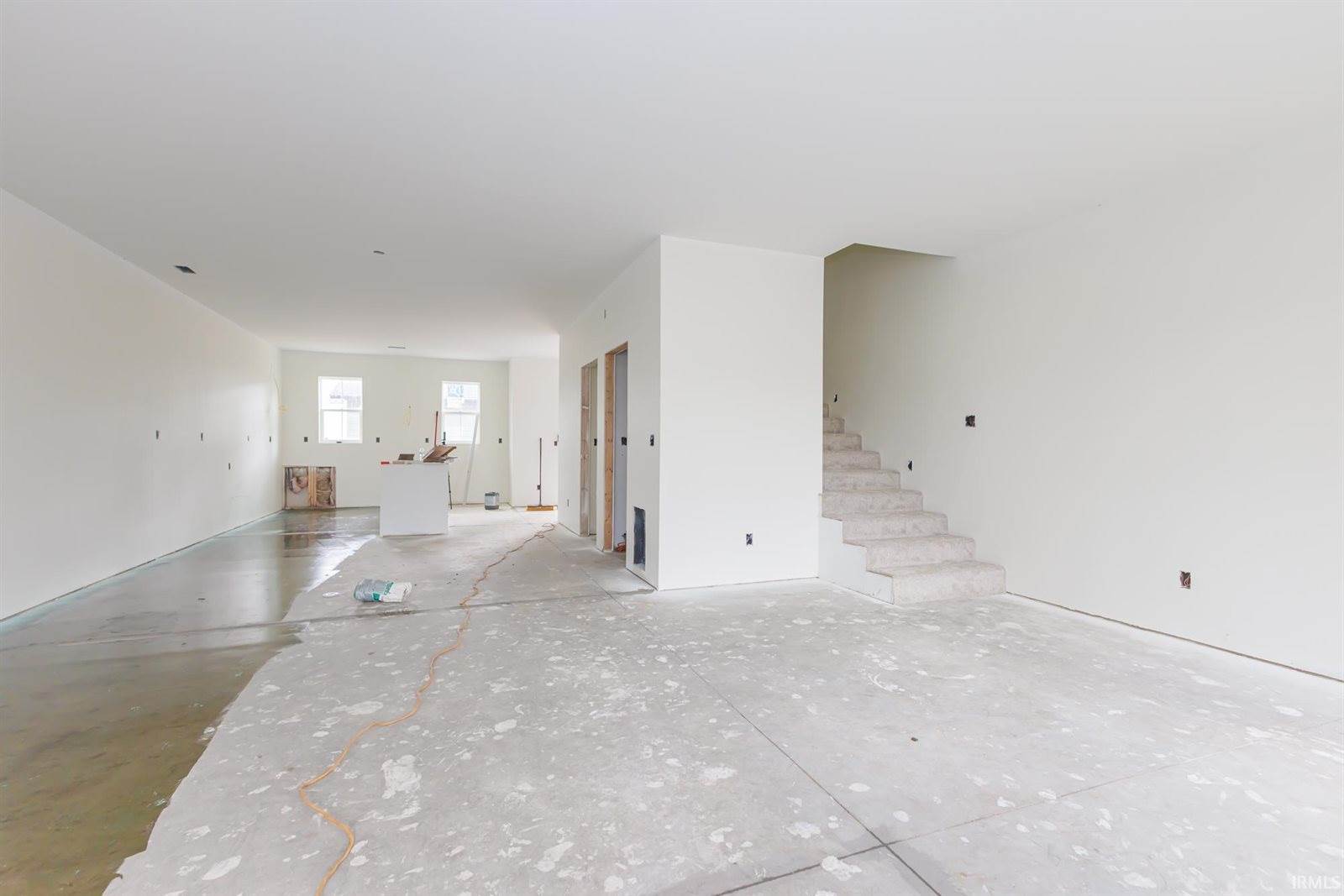 718 N Walnut Street, Muncie, IN 47305