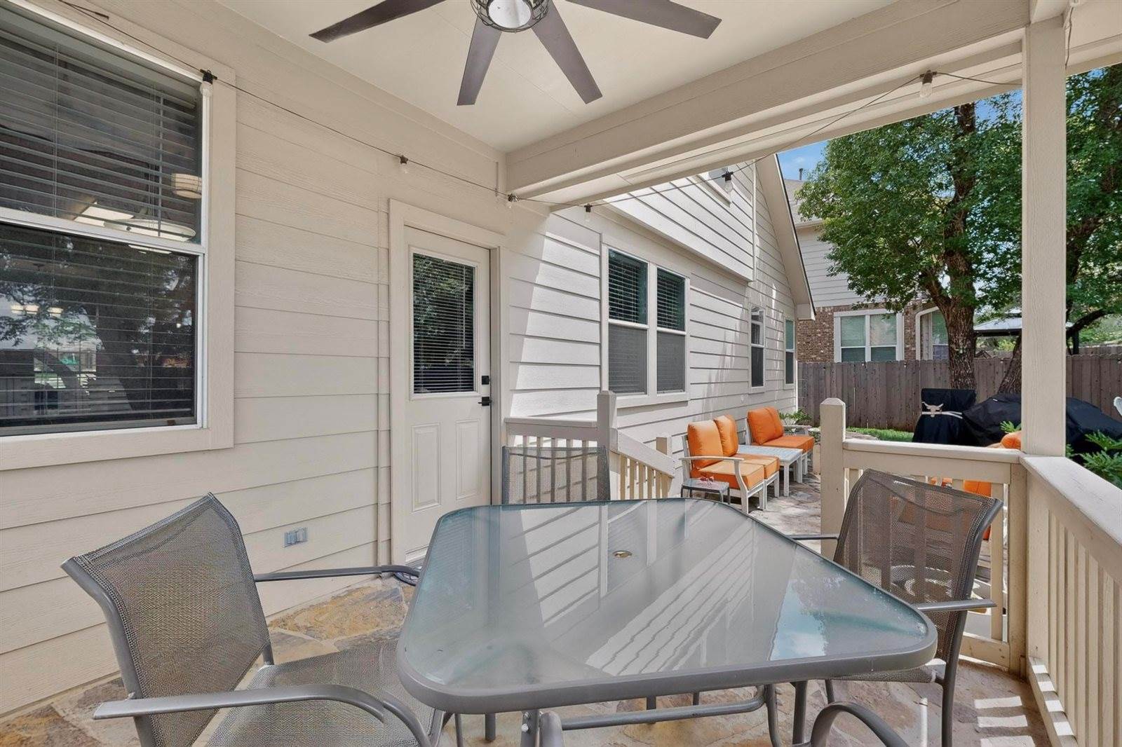 609 Alta Vista Dr, Leander, TX 78641