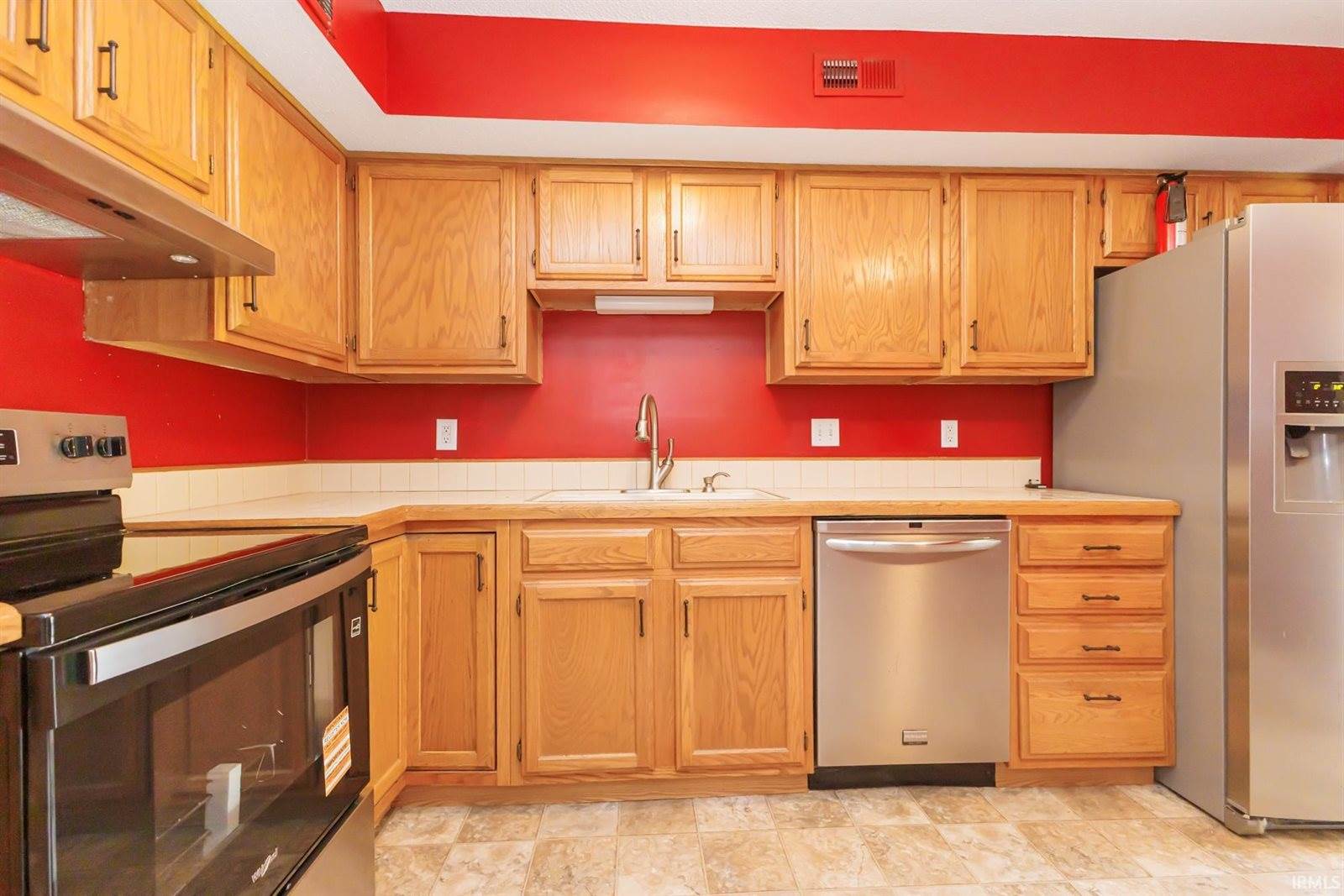 3600 N Lakeside Drive, Muncie, IN 47304