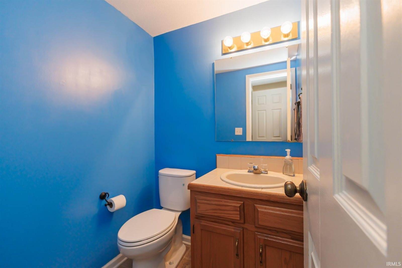 3600 N Lakeside Drive, Muncie, IN 47304