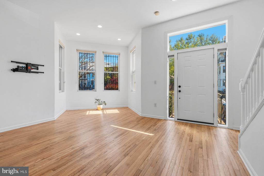 642 15TH Street NE, #2, Washington, DC 20002