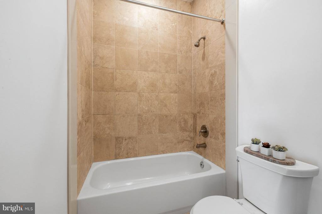 642 15TH Street NE, #2, Washington, DC 20002